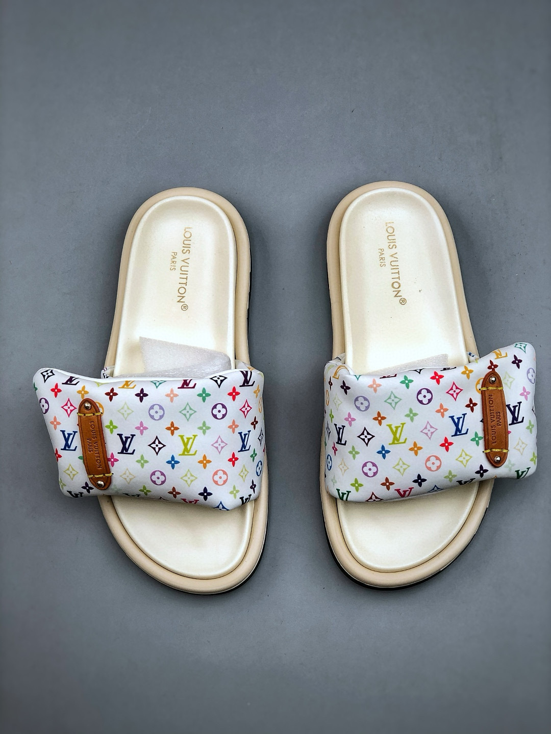 Louis Vuitton x Takashi Murakami Leather Round Toe Women's Slides Sandals 7 cmp i1747157048365 7599 0 5