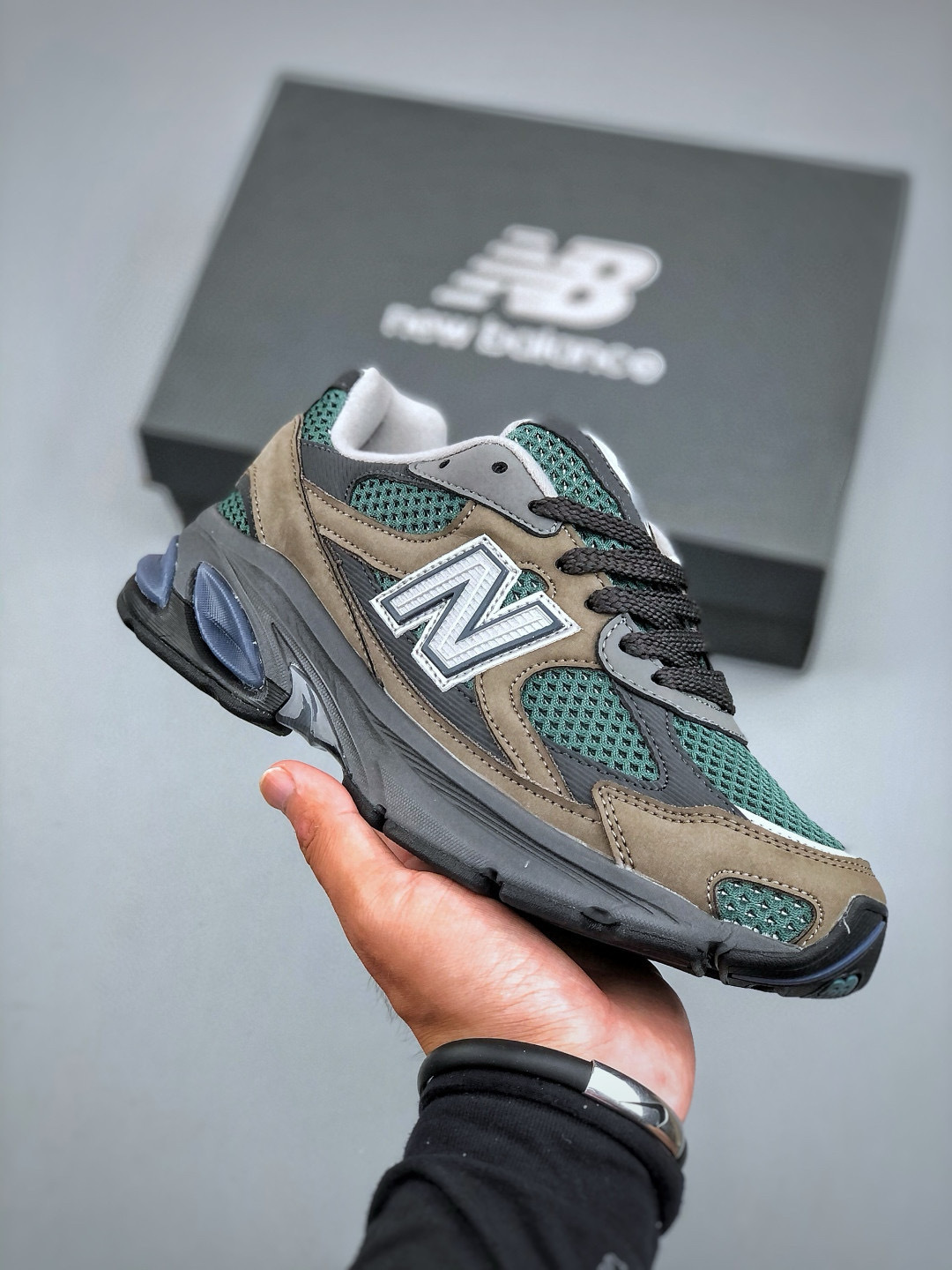 New Balance 2010 Classic Retro Casual Sneakers with ENCAP Midsole