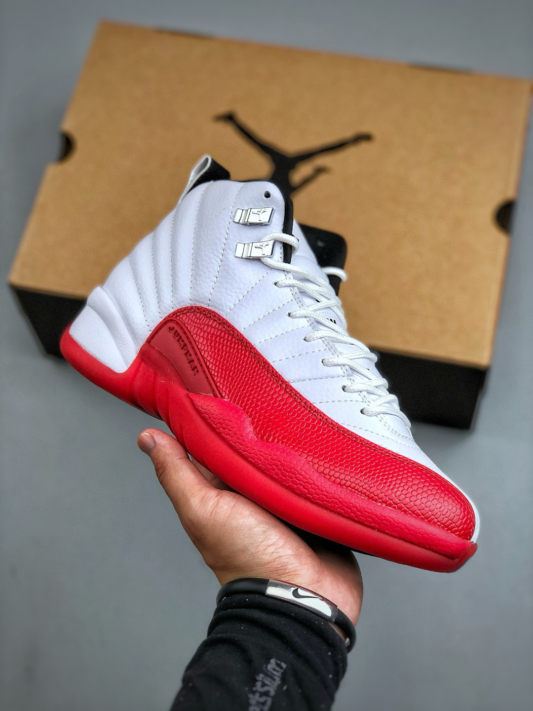 Air Jordan 12 Retro: Premium Leather, Zoom Air Cushioning, Iconic Style