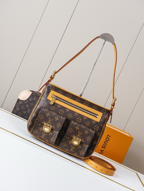 Vintage Louis Vuitton Monogram Manhattan Shoulder Bag with Adjustable Straps 1 Vintage Louis Vuitton Monogram Manhattan Shoulder Bag with Adjustable Straps