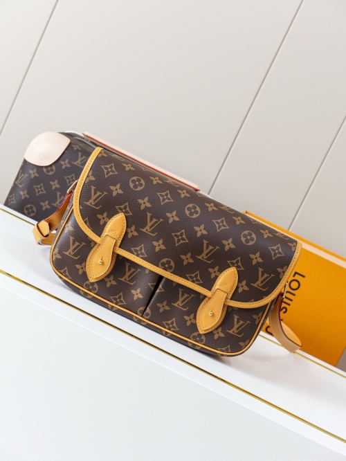 Louis Vuitton Monogram Canvas Musette Bag Crossbody Brown Leather Trim 1 Louis Vuitton Monogram Canvas Musette Bag Crossbody Brown Leather Trim