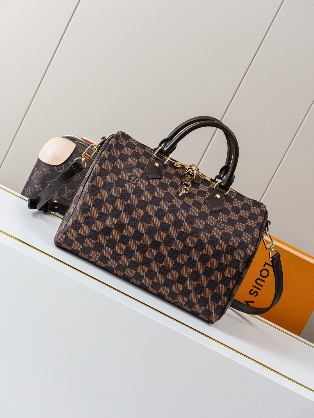 Louis Vuitton 动态163c01芯片N40590啡格30 （新版五金） M41112啡格30【独家背景 】Speedy 系列手袋原为 1930 年代的旅行者而设计