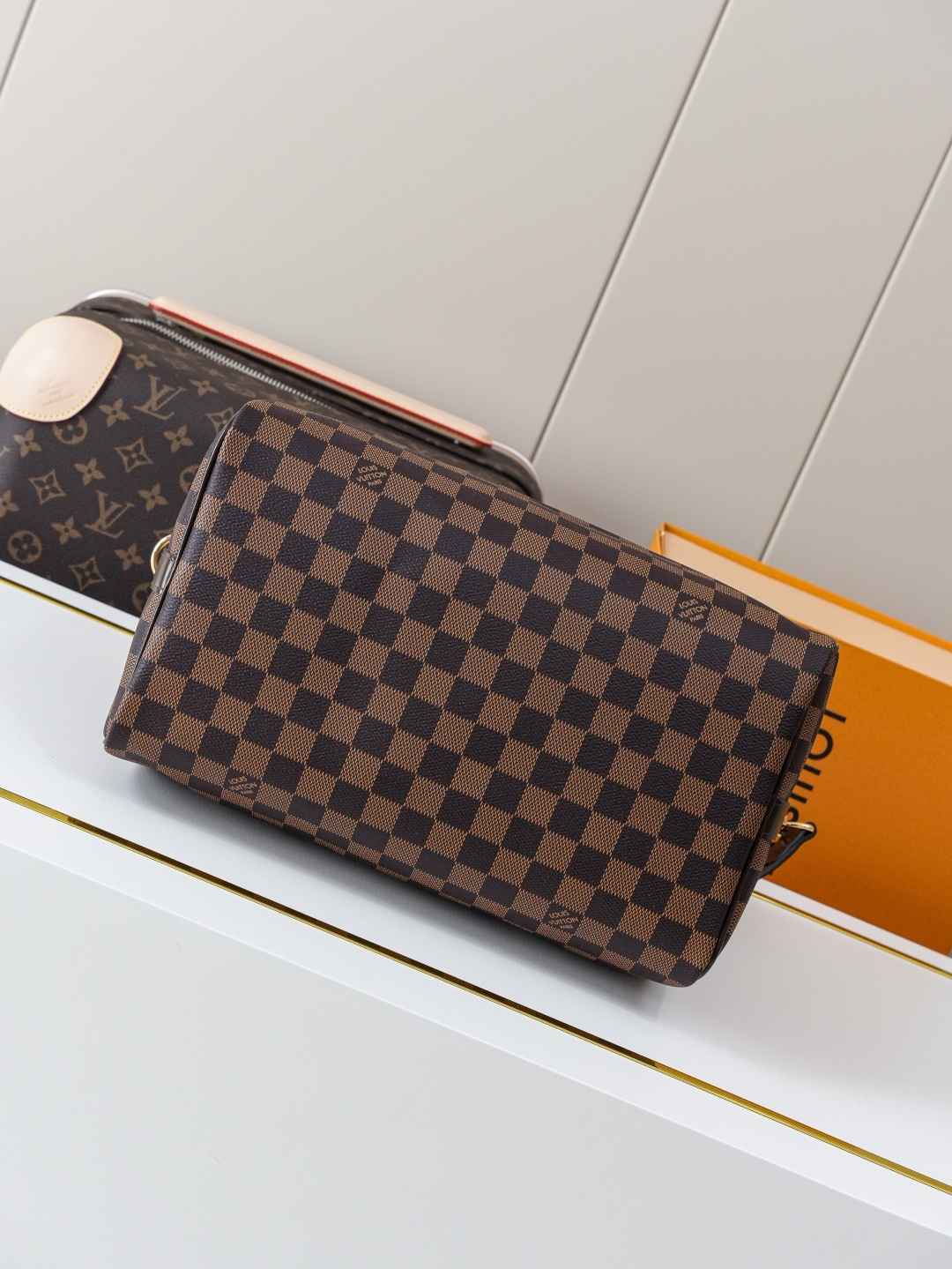 Louis Vuitton 动态163c01芯片N40590啡格30 （新版五金） M41112啡格30【独家背景 】Speedy 系列手袋原为 1930 年代的旅行者而设计