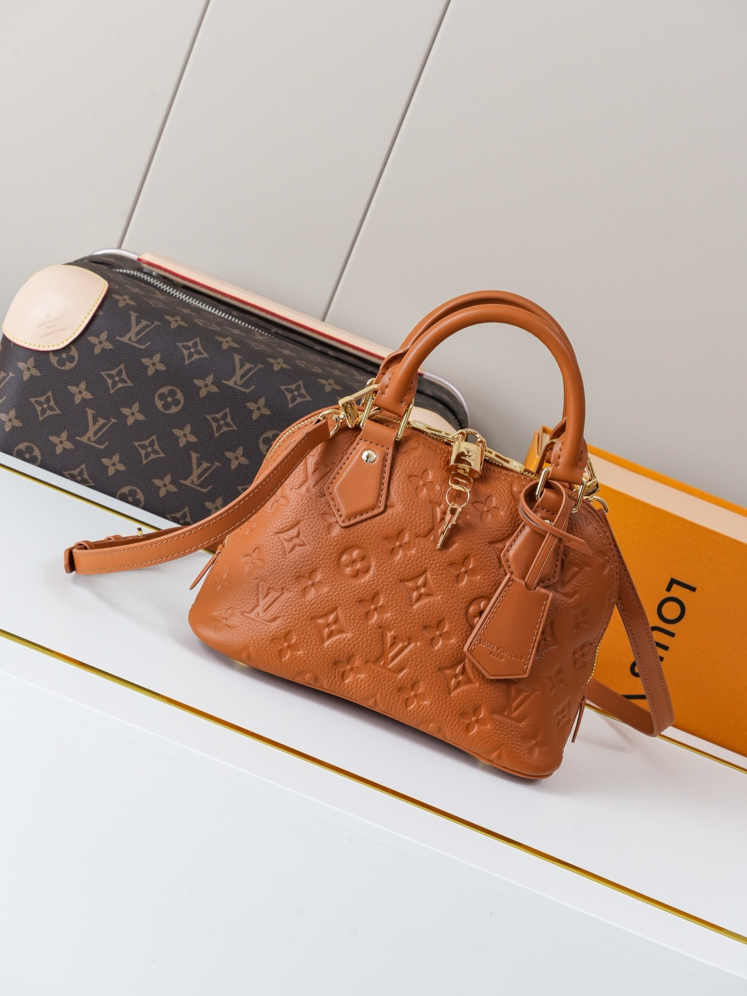 P490 [Chip dinámico 163c01] M28661 Marrón Top pedido original [Foto real de fondo exclusiva] Este bolso Alma BB utiliza…