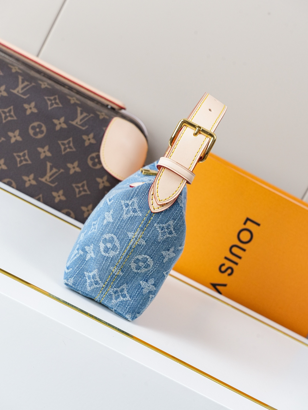 Alternative view of Handbag 12162