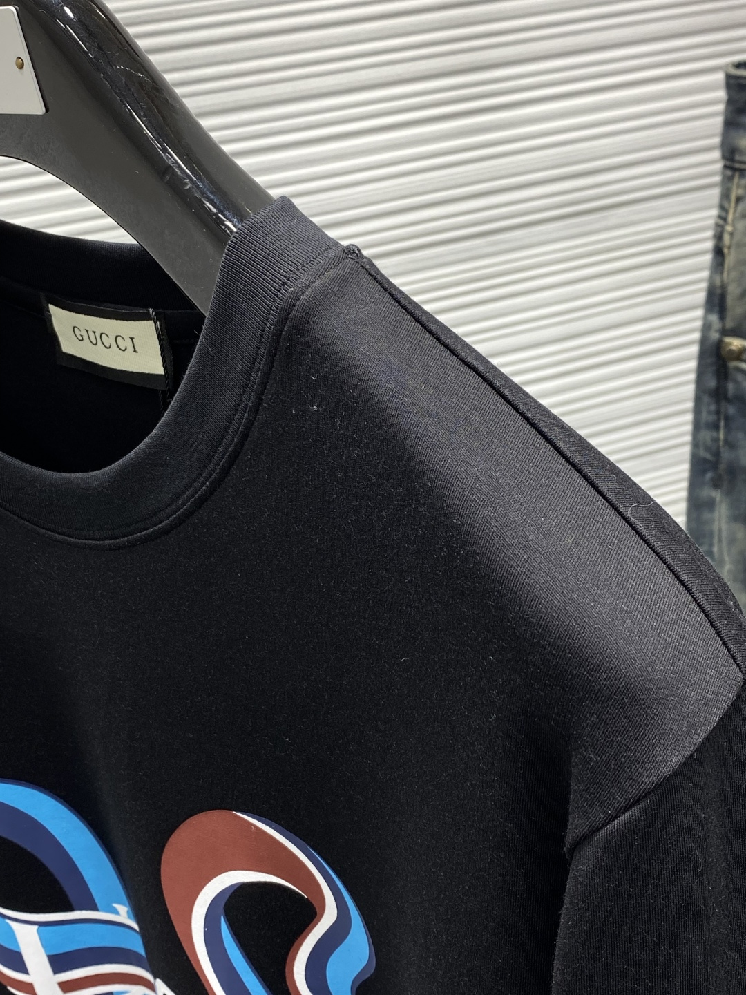 Gucci Spring 2025 Collection: Unique Designs, High-Quality Fabrics, and Stylish Prints - 图片 7