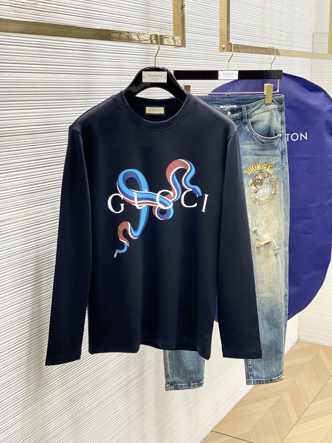 Gucci Spring 2025 Collection: Unique Designs, High-Quality Fabrics, and Stylish Prints - 图片 1