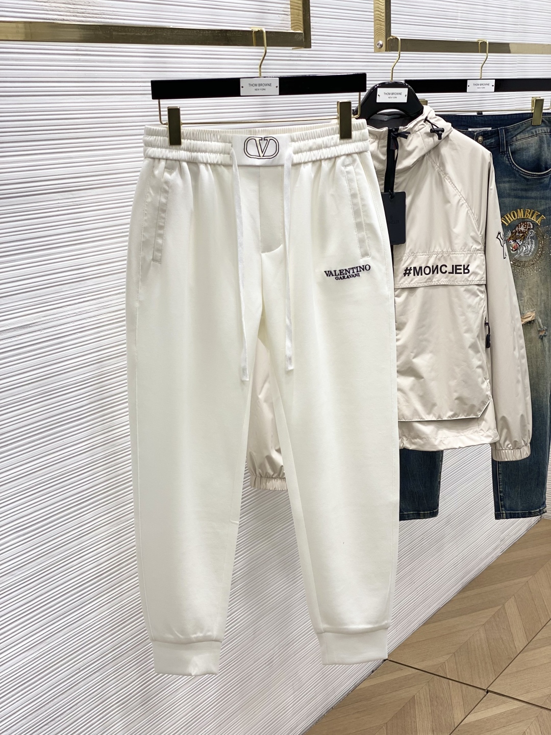 Valentino Spring 2025 Collection: Fashionable, Comfy Pants with High-Grade Details