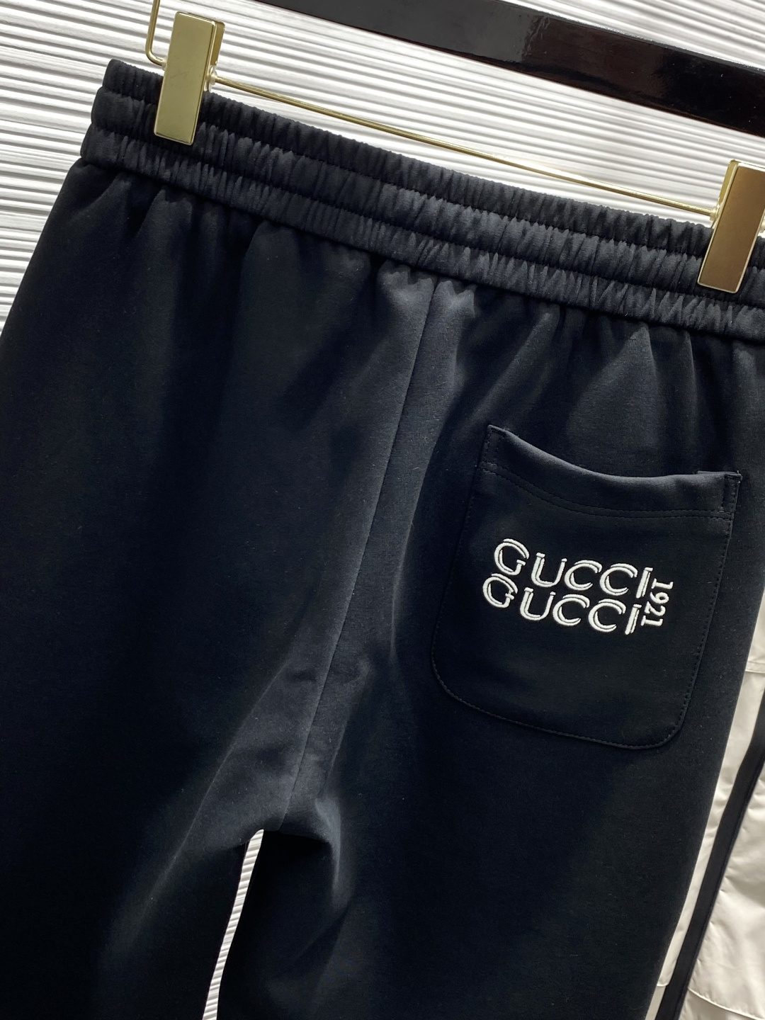 “Spring 2025 Gucci Synchronized Single Fashionable Leisure Pants with Original Fabric” - 图片 8
