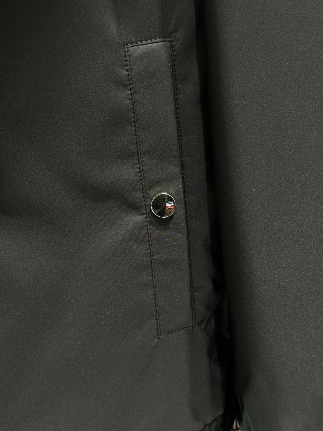2025 Spring Update: Hot-Salving Fashion Jacket with Embroidery and Original Hardware - 图片 8