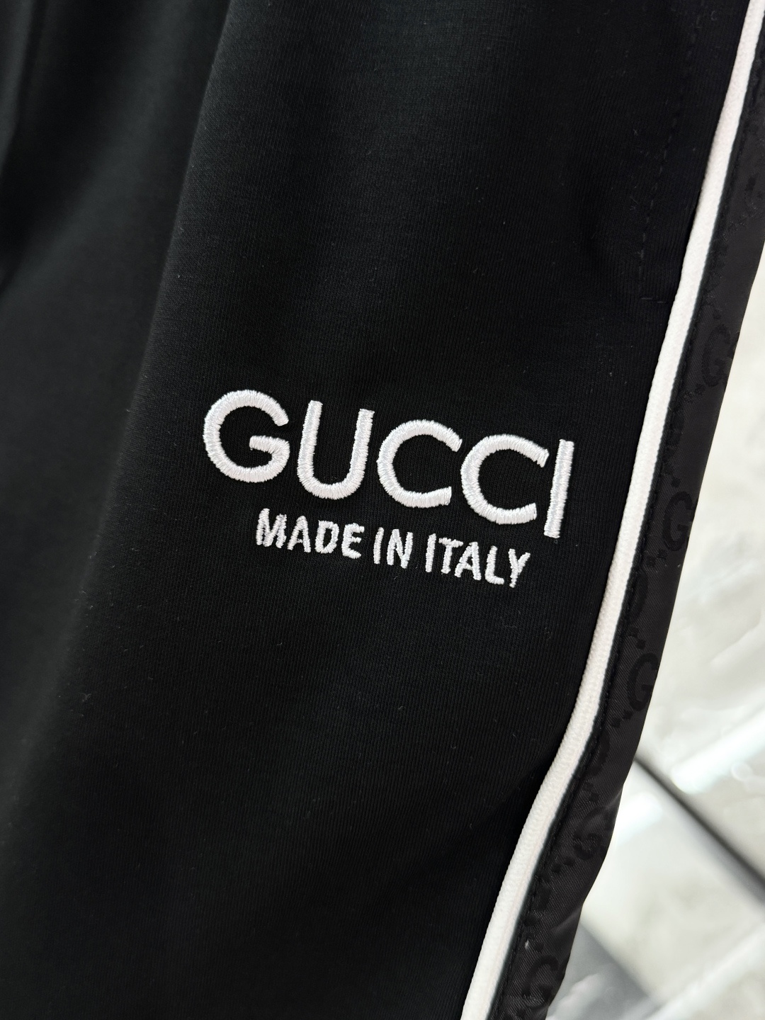 Gucci Ice-Cooked Leisure Pants: Wrinkle-Resistant, Ventilated, and Cozy in Custom Fabric - 图片 7