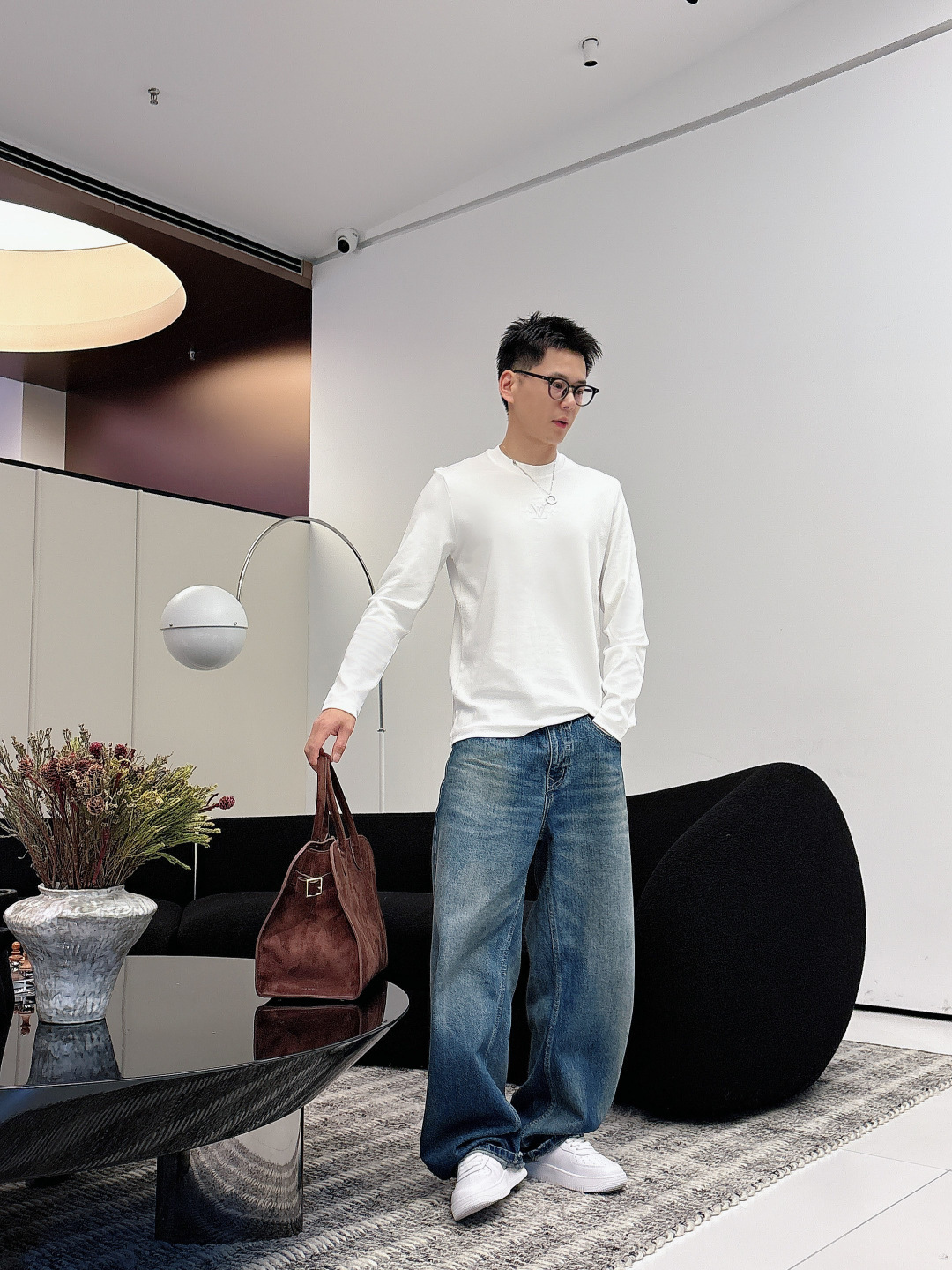 LV，2025秋冬最新款，高端刺绣/工艺图案装饰logo，专柜同步有售，原单狠货，爆款时尚休闲圆领长袖T