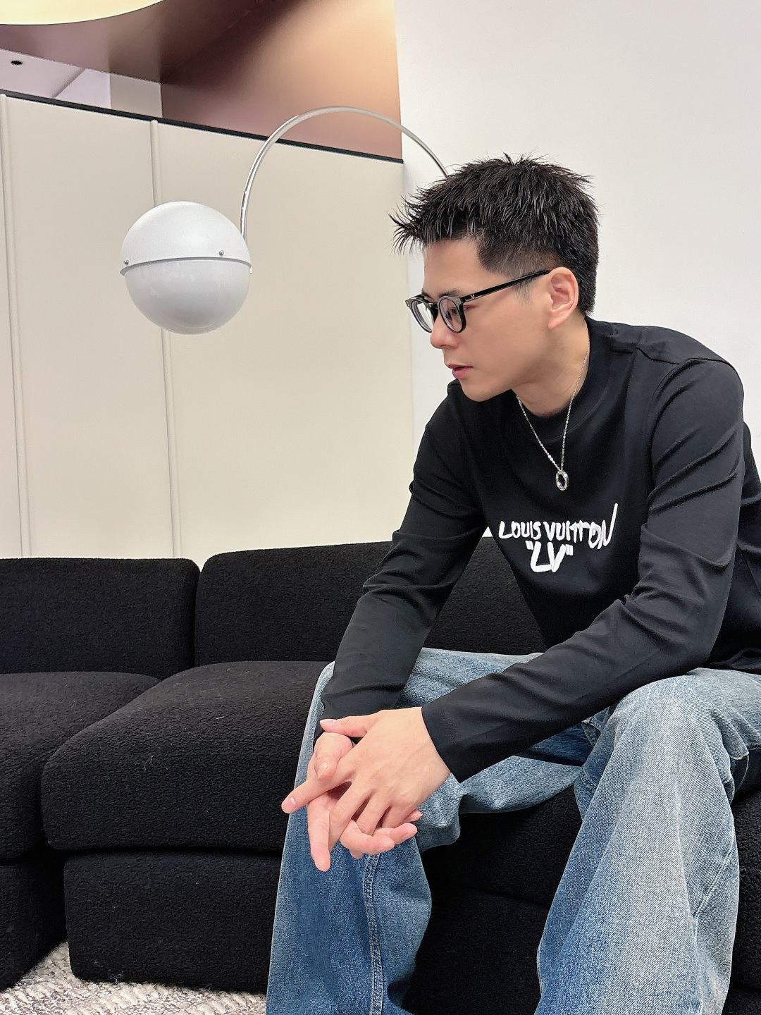 LV，2025秋冬最新款，高端刺绣/工艺图案装饰logo，专柜同步有售，原单狠货，爆款时尚休闲圆领长袖T