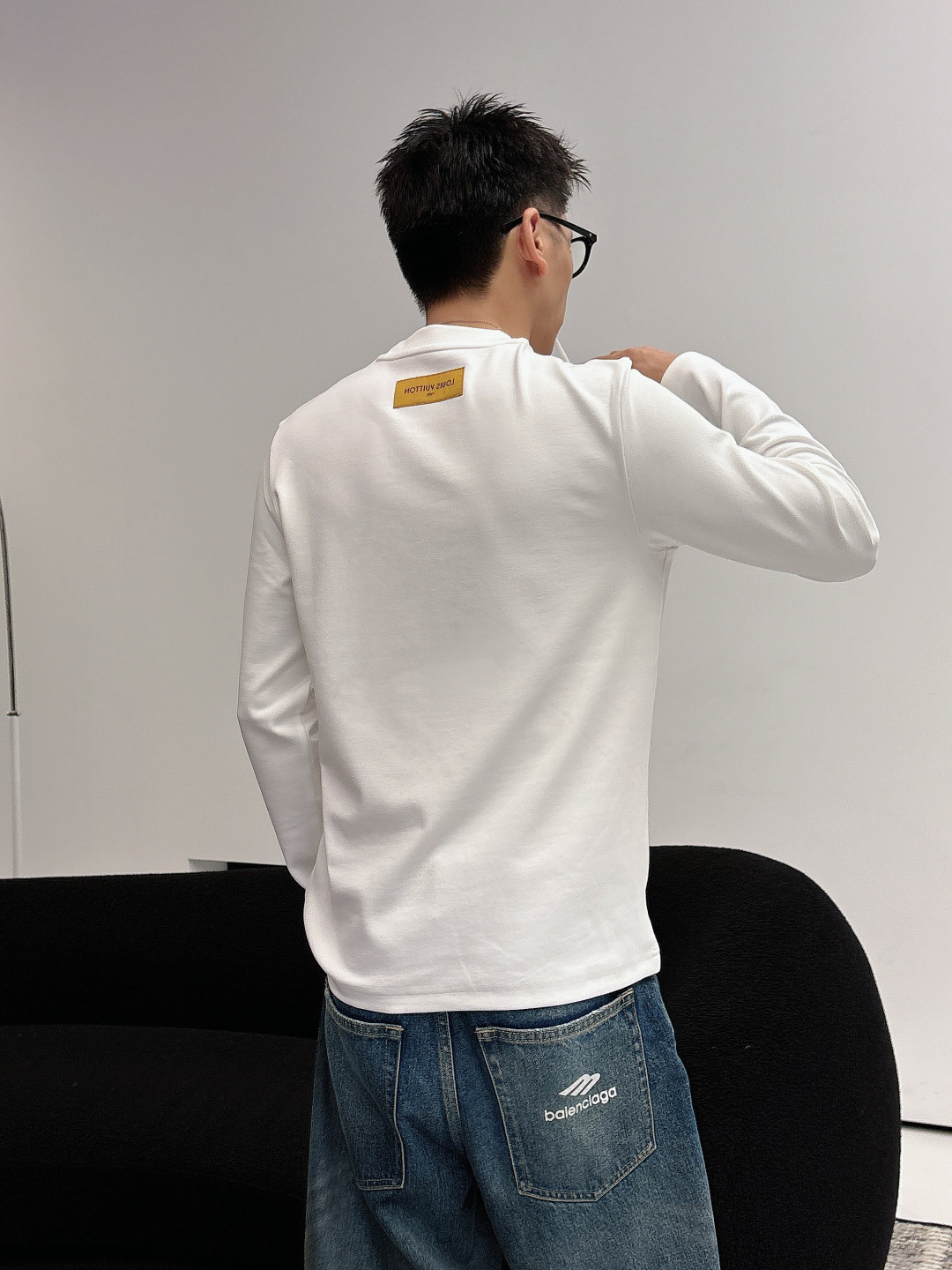 LV，2025秋冬最新款，高端刺绣/工艺图案装饰logo，专柜同步有售，原单狠货，爆款时尚休闲圆领长袖T