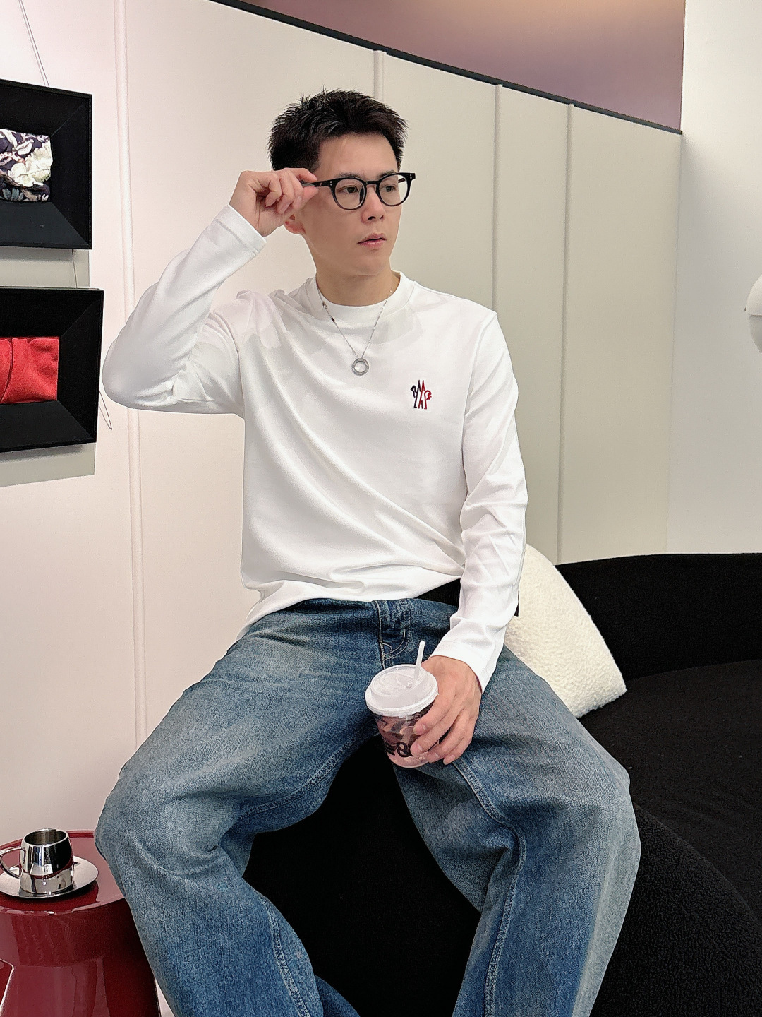 蒙口，2025秋冬最新款，高端刺绣/工艺图案装饰logo，专柜同步有售，原单狠货，爆款时尚休闲圆领长袖T