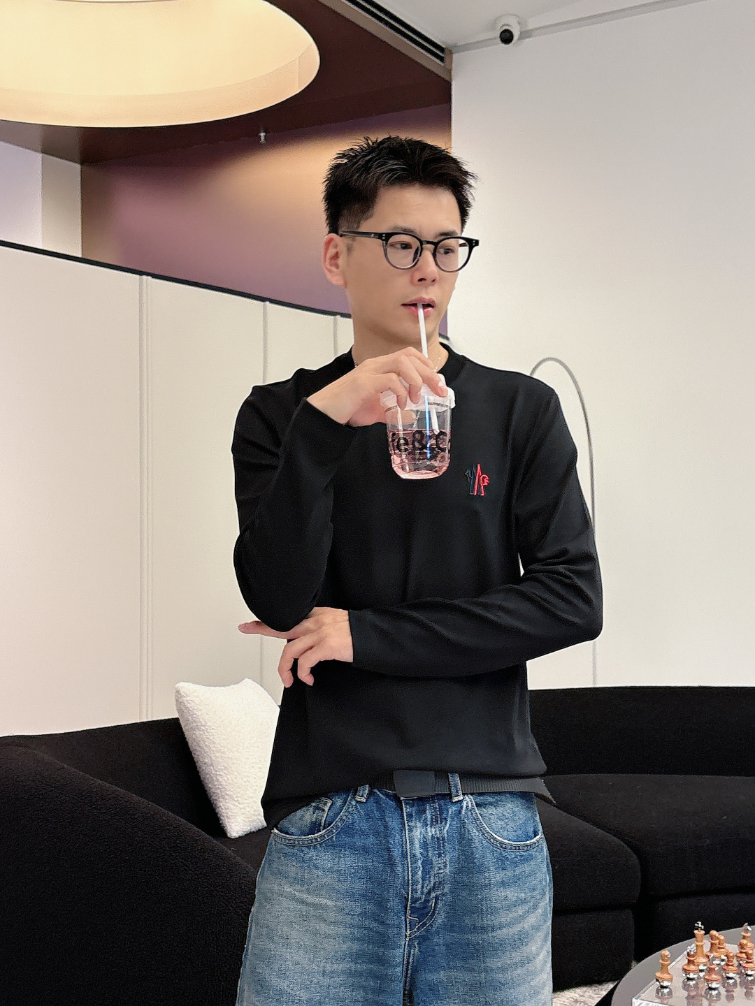 蒙口，2025秋冬最新款，高端刺绣/工艺图案装饰logo，专柜同步有售，原单狠货，爆款时尚休闲圆领长袖T