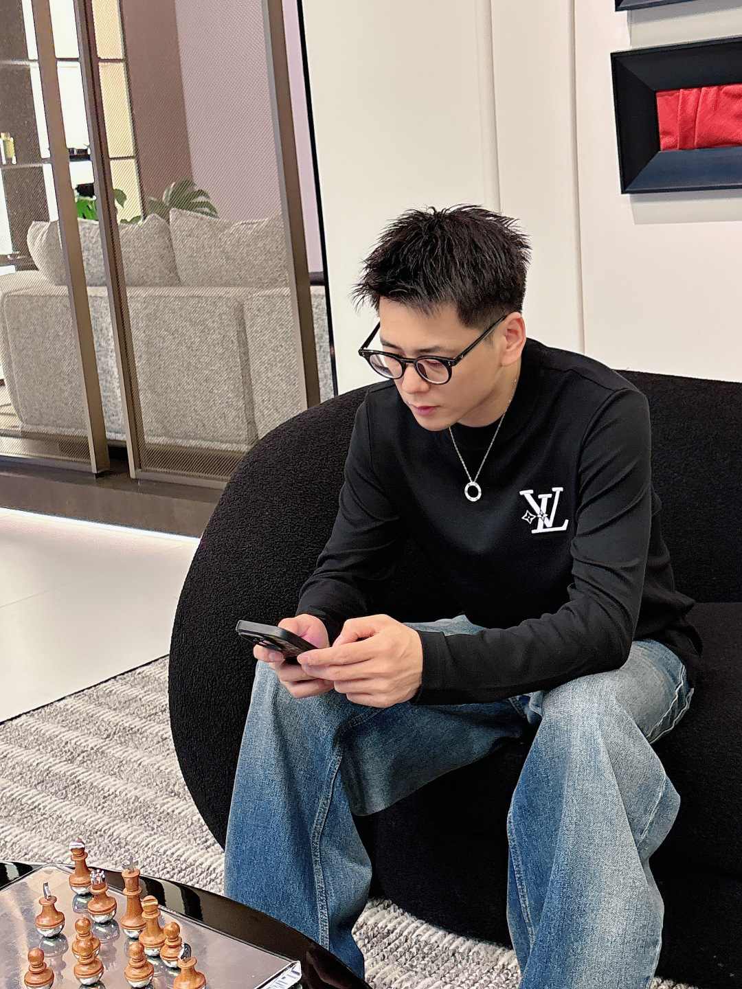 LV ，2025秋冬最新款，高端刺绣/工艺图案装饰logo，专柜同步有售，原单狠货，爆款时尚休闲圆领长袖