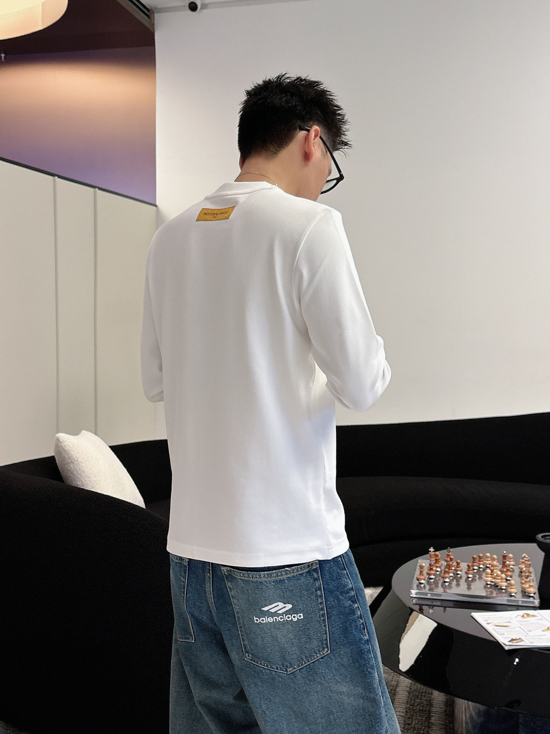 LV，2025秋冬最新款，高端刺绣/工艺图案装饰logo，专柜同步有售，原单狠货，爆款时尚休闲圆领长袖T