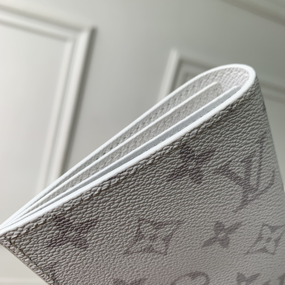 LV Style White Canvas Bag style reference detail image 6 from source 759861
