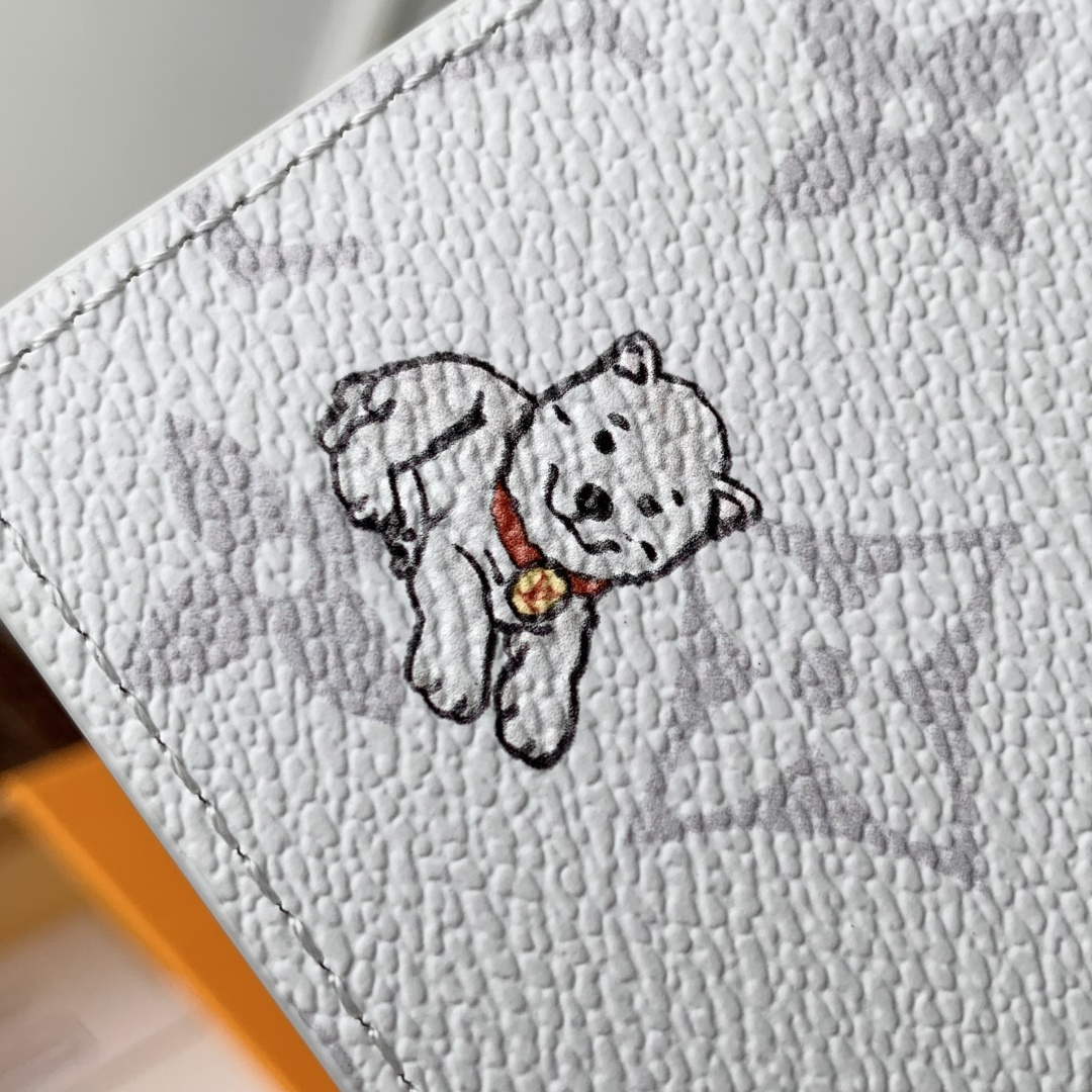 LV Style White Canvas Bag style reference detail image 4 from source 759861