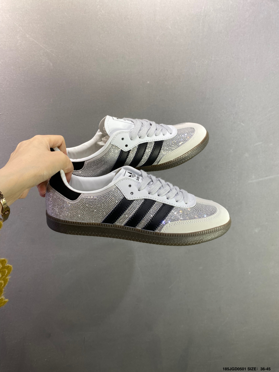 Adidas Originals Wb Pony Tonal Samba 阿迪达斯 桑巴舞系列绅士德训足球风百搭低帮休闲运动板鞋 KJ2510-Top High Quatity Cheap Sneakers Fashion Clothing Clothes Bags handbags Shoes of all Brand wholesale With The best Quality And Beautiful Price from China Factory Chinese suppliers wholesaler seller Adidas Originals Wb Pony Tonal Samba 阿迪达斯 桑巴舞系列绅士德训足球风百搭低帮休闲运动板鞋 KJ2510