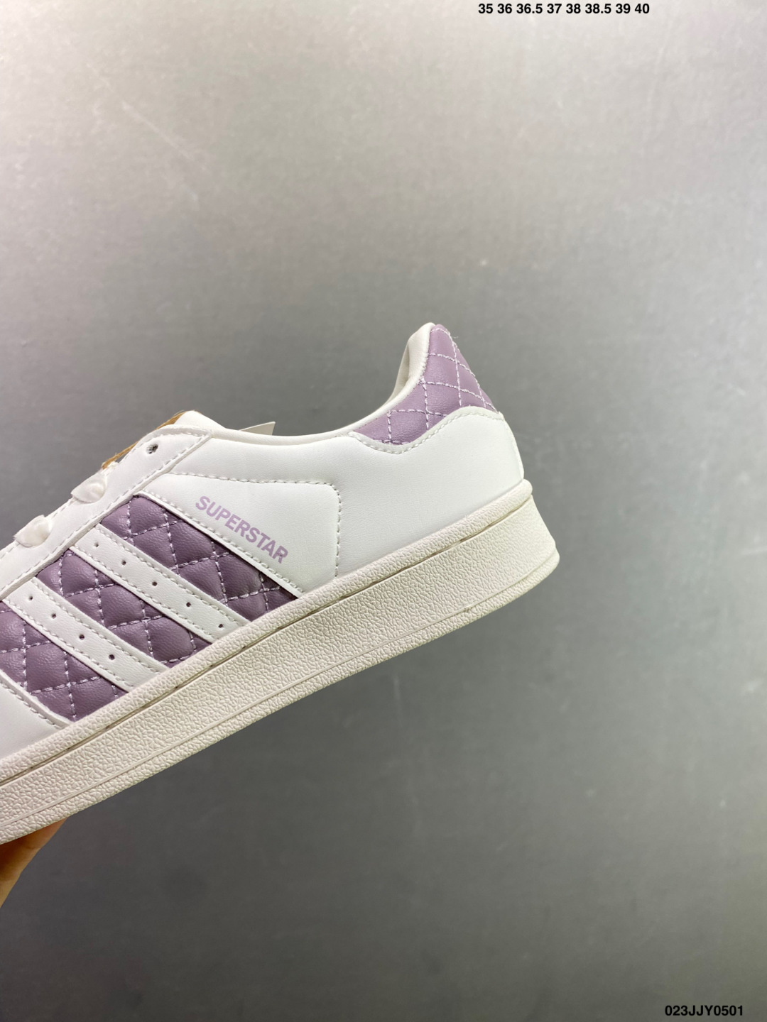 阿迪达斯Adidas三叶草 Originals Superstar KJ7300 贝壳头经典百搭休闲运动板鞋 KJ7300-Top High Quatity Cheap Sneakers Fashion Clothing Clothes Bags handbags Shoes of all Brand wholesale With The best Quality And Beautiful Price from China Factory Chinese suppliers wholesaler seller 阿迪达斯Adidas三叶草 Originals Superstar KJ7300 贝壳头经典百搭休闲运动板鞋 KJ7300