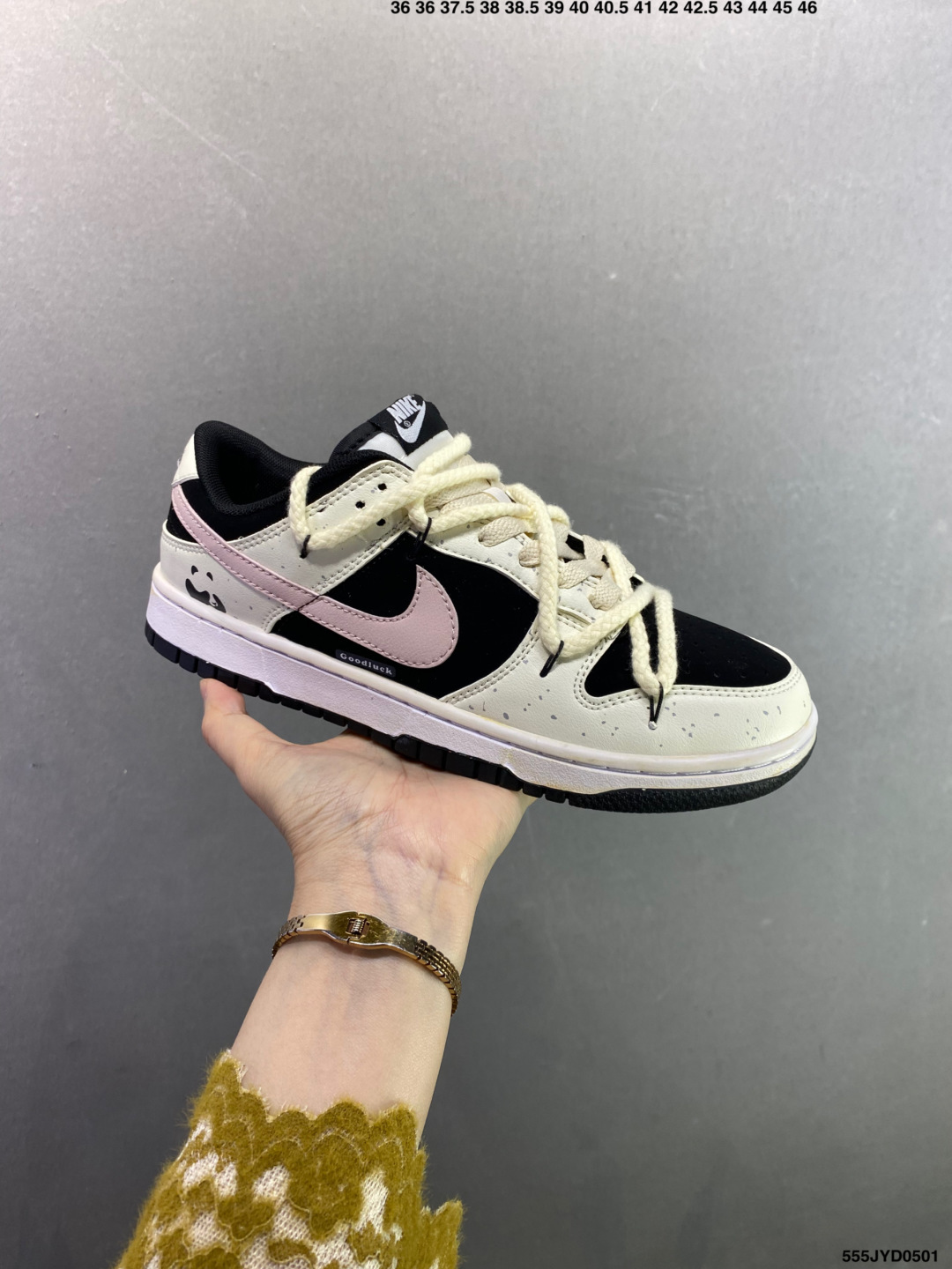 耐克 Nike Dunk Low 运动鞋复古解构绑带板鞋 DH9765-104 CW1590-100-Top High Quatity Cheap Sneakers Fashion Clothing Clothes Bags handbags Shoes of all Brand wholesale With The best Quality And Beautiful Price from China Factory Chinese suppliers wholesaler seller 耐克 Nike Dunk Low 运动鞋复古解构绑带板鞋 DH9765-104 CW1590-100