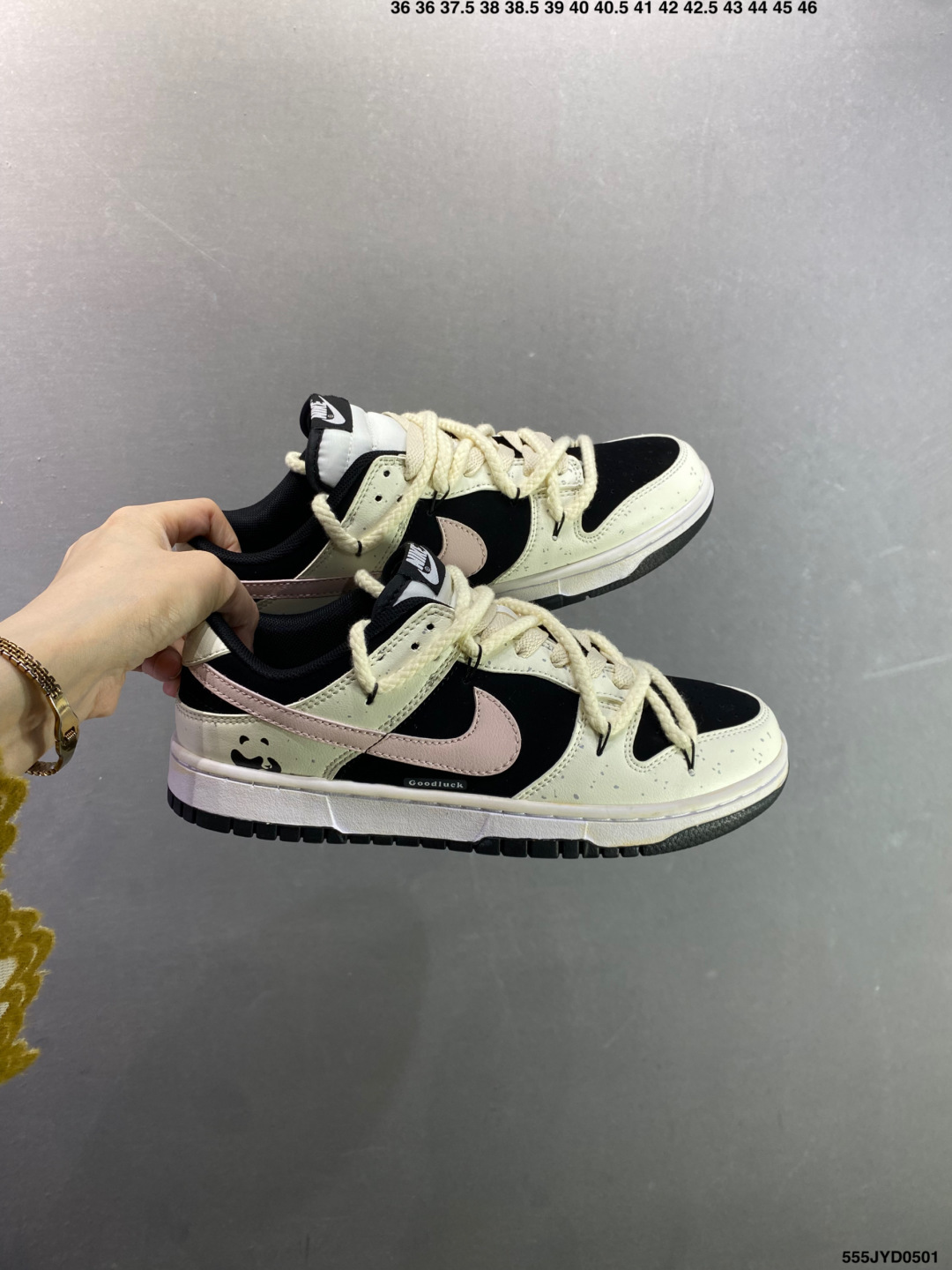 耐克 Nike Dunk Low 运动鞋复古解构绑带板鞋 DH9765-104 CW1590-100-Top High Quatity Cheap Sneakers Fashion Clothing Clothes Bags handbags Shoes of all Brand wholesale With The best Quality And Beautiful Price from China Factory Chinese suppliers wholesaler seller 耐克 Nike Dunk Low 运动鞋复古解构绑带板鞋 DH9765-104 CW1590-100