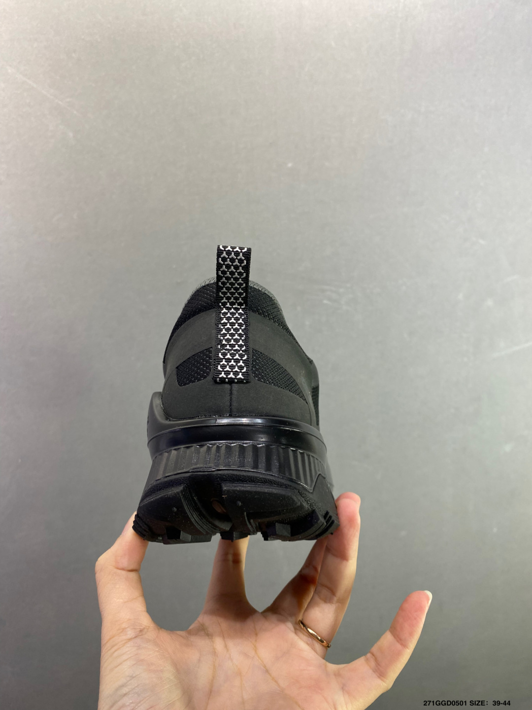 ECCO爱步运动鞋 真皮透气休闲防滑跑步鞋-Top High Quatity Cheap Sneakers Fashion Clothing Clothes Bags handbags Shoes of all Brand wholesale With The best Quality And Beautiful Price from China Factory Chinese suppliers wholesaler seller ECCO爱步运动鞋 真皮透气休闲防滑跑步鞋