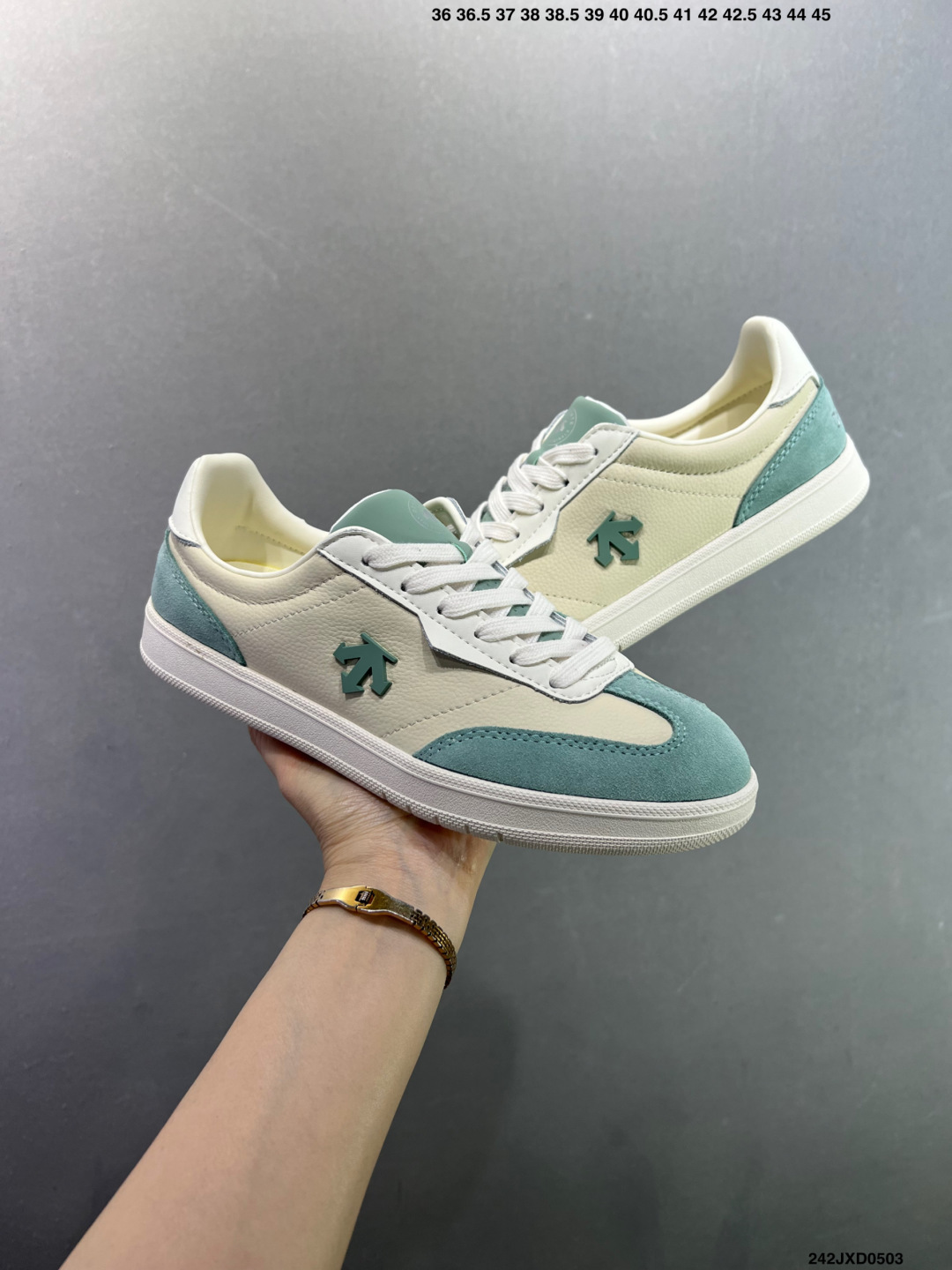 迪桑特DESCENTE EDGE COURT RETRO 复古轻质 耐磨低帮 生活休闲鞋 SP363LSN82