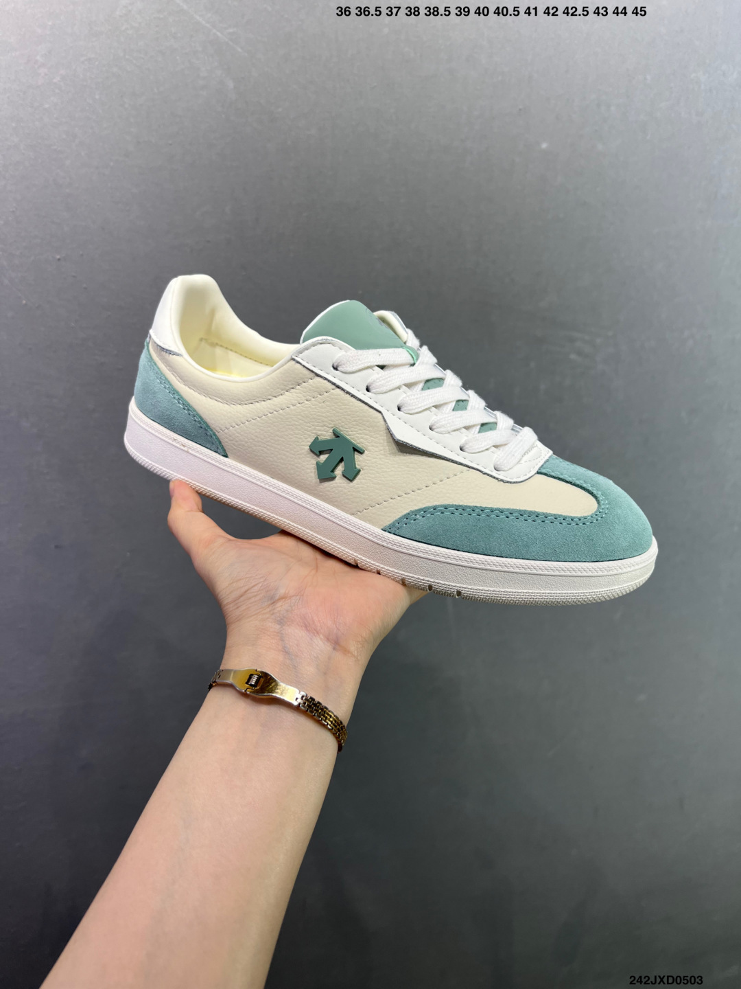 迪桑特DESCENTE EDGE COURT RETRO 复古轻质 耐磨低帮 生活休闲鞋 SP363LSN82