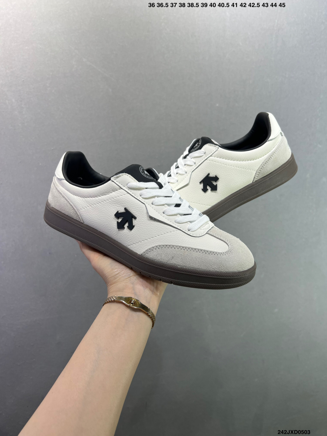 迪桑特DESCENTE EDGE COURT RETRO 复古轻质 耐磨低帮 生活休闲鞋 SP363LSN82