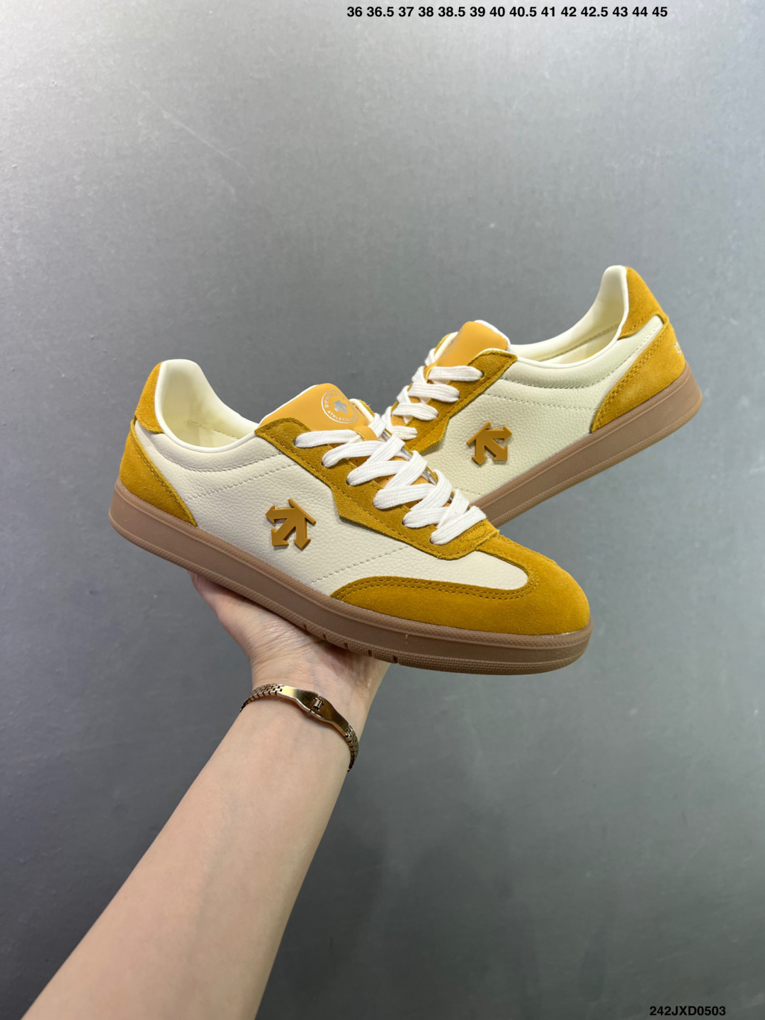 迪桑特DESCENTE EDGE COURT RETRO 复古轻质 耐磨低帮 生活休闲鞋 SP363LSN82