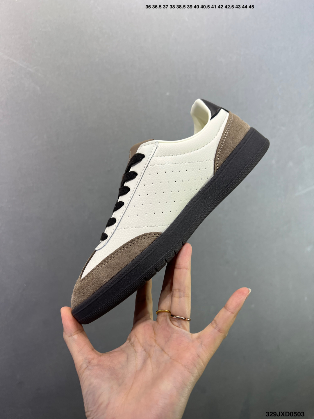 迪桑特DESCENTE EDGE COURT RETRO 复古轻质 耐磨低帮 生活休闲鞋 SP363LSN82-Top High Quatity Cheap Sneakers Fashion Clothing Clothes Bags handbags Shoes of all Brand wholesale With The best Quality And Beautiful Price from China Factory Chinese suppliers wholesaler seller 迪桑特DESCENTE EDGE COURT RETRO 复古轻质 耐磨低帮 生活休闲鞋 SP363LSN82