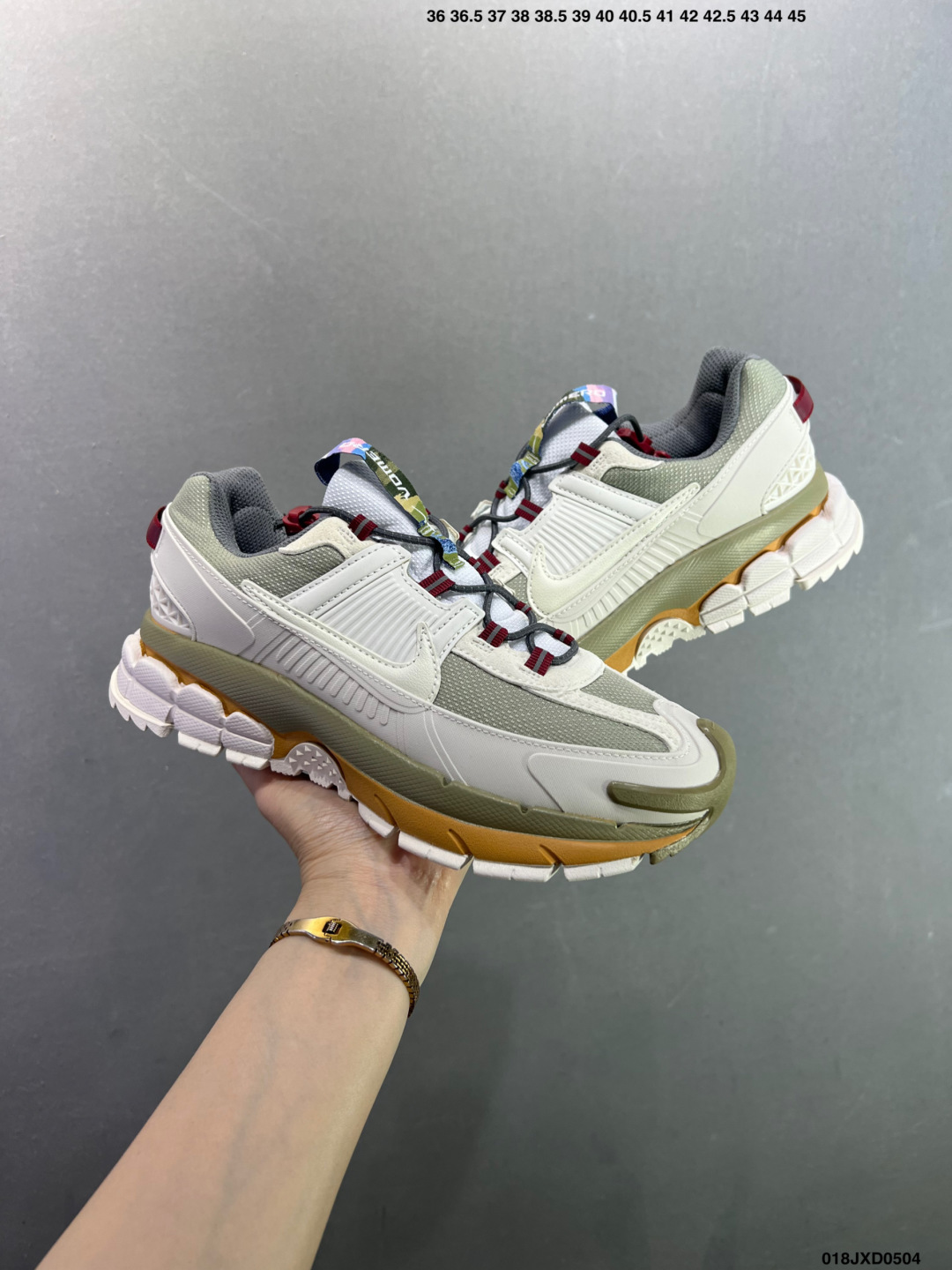 耐克Nike Zoom Vomero Roam 马拉松复古跑五代休闲运动慢跑鞋 FV2995-002-Top High Quatity Cheap Sneakers Fashion Clothing Clothes Bags handbags Shoes of all Brand wholesale With The best Quality And Beautiful Price from China Factory Chinese suppliers wholesaler seller 耐克Nike Zoom Vomero Roam 马拉松复古跑五代休闲运动慢跑鞋 FV2995-002