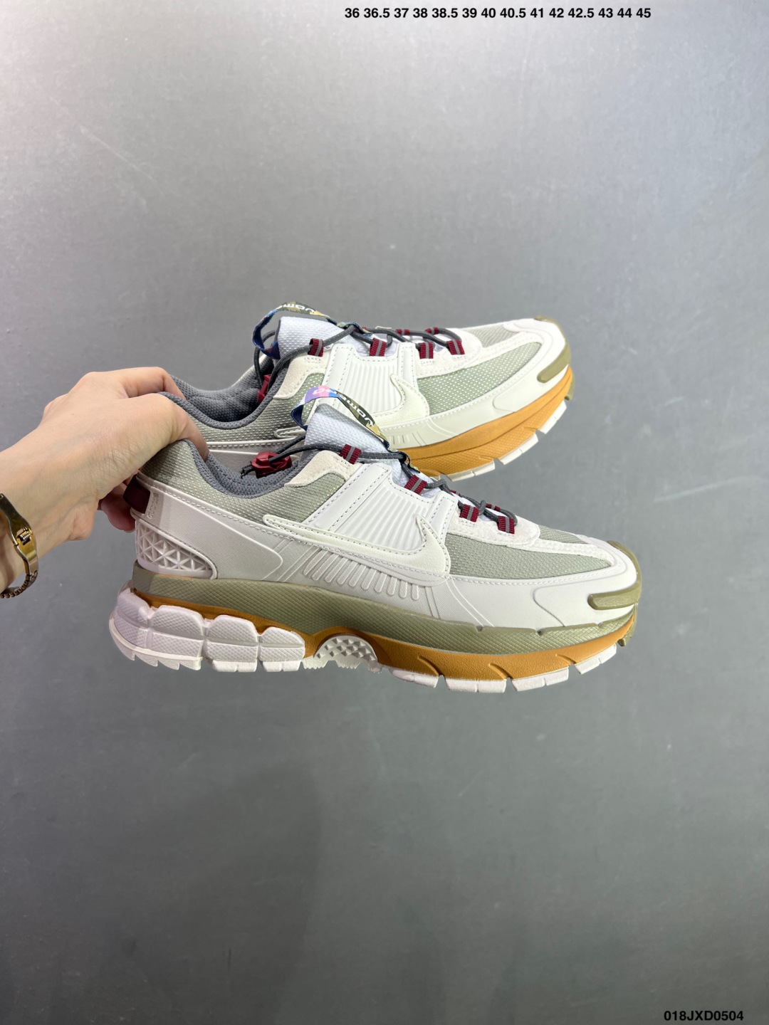 耐克Nike Zoom Vomero Roam 马拉松复古跑五代休闲运动慢跑鞋 FV2995-002-Top High Quatity Cheap Sneakers Fashion Clothing Clothes Bags handbags Shoes of all Brand wholesale With The best Quality And Beautiful Price from China Factory Chinese suppliers wholesaler seller 耐克Nike Zoom Vomero Roam 马拉松复古跑五代休闲运动慢跑鞋 FV2995-002