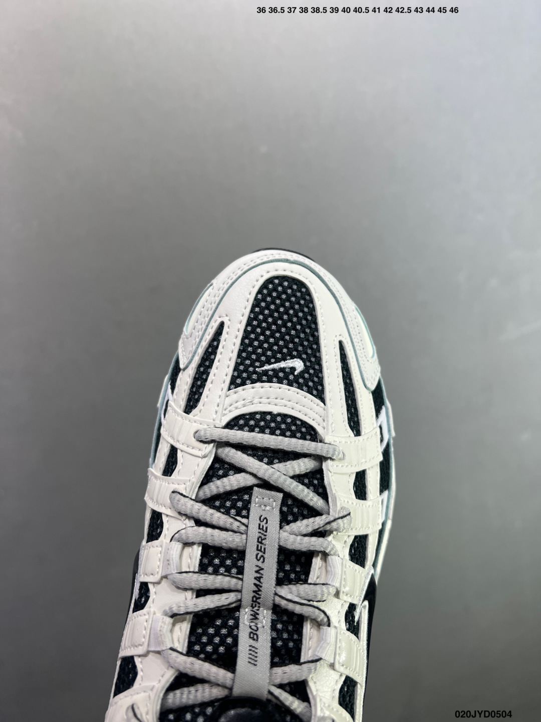 耐克Nike p-6000 跑鞋内外侧都用了红色的钩子 BY1021-103