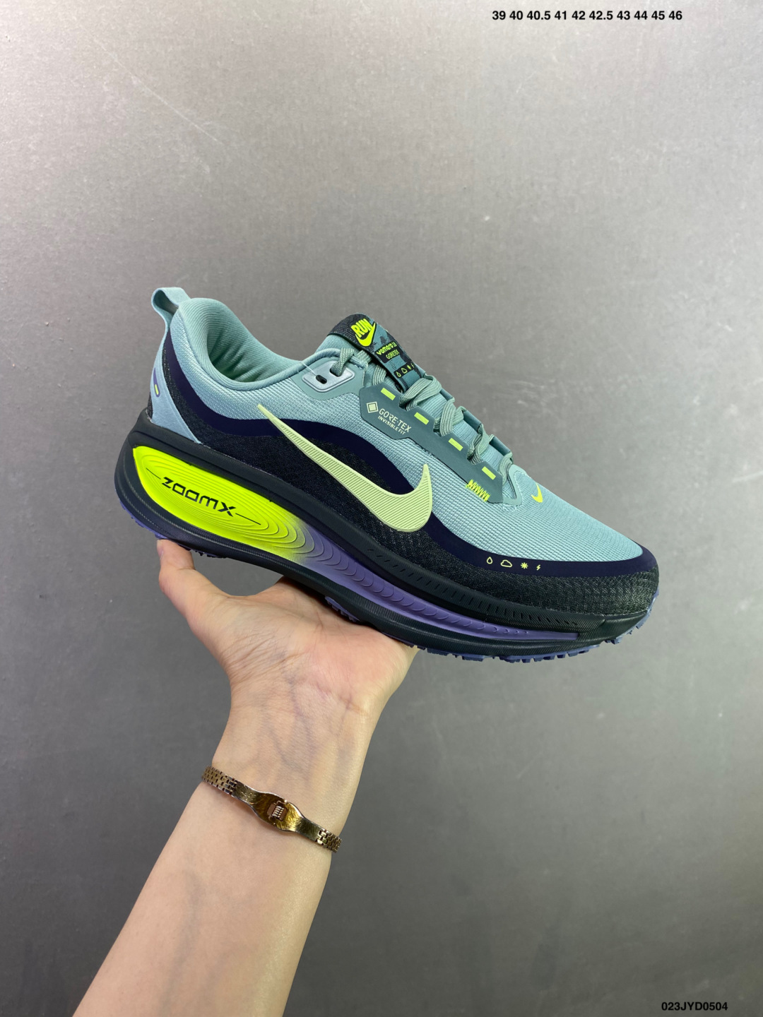 Nike VOMERO 18 轻盈跑鞋 顶级版本 Nike VOMERO 18 舒适百搭防滑耐磨 低帮 休闲跑步鞋男女同款 HQ7001-003-Top High Quatity Cheap Sneakers Fashion Clothing Clothes Bags handbags Shoes of all Brand wholesale With The best Quality And Beautiful Price from China Factory Chinese suppliers wholesaler seller Nike VOMERO 18 轻盈跑鞋 顶级版本 Nike VOMERO 18 舒适百搭防滑耐磨 低帮 休闲跑步鞋男女同款 HQ7001-003