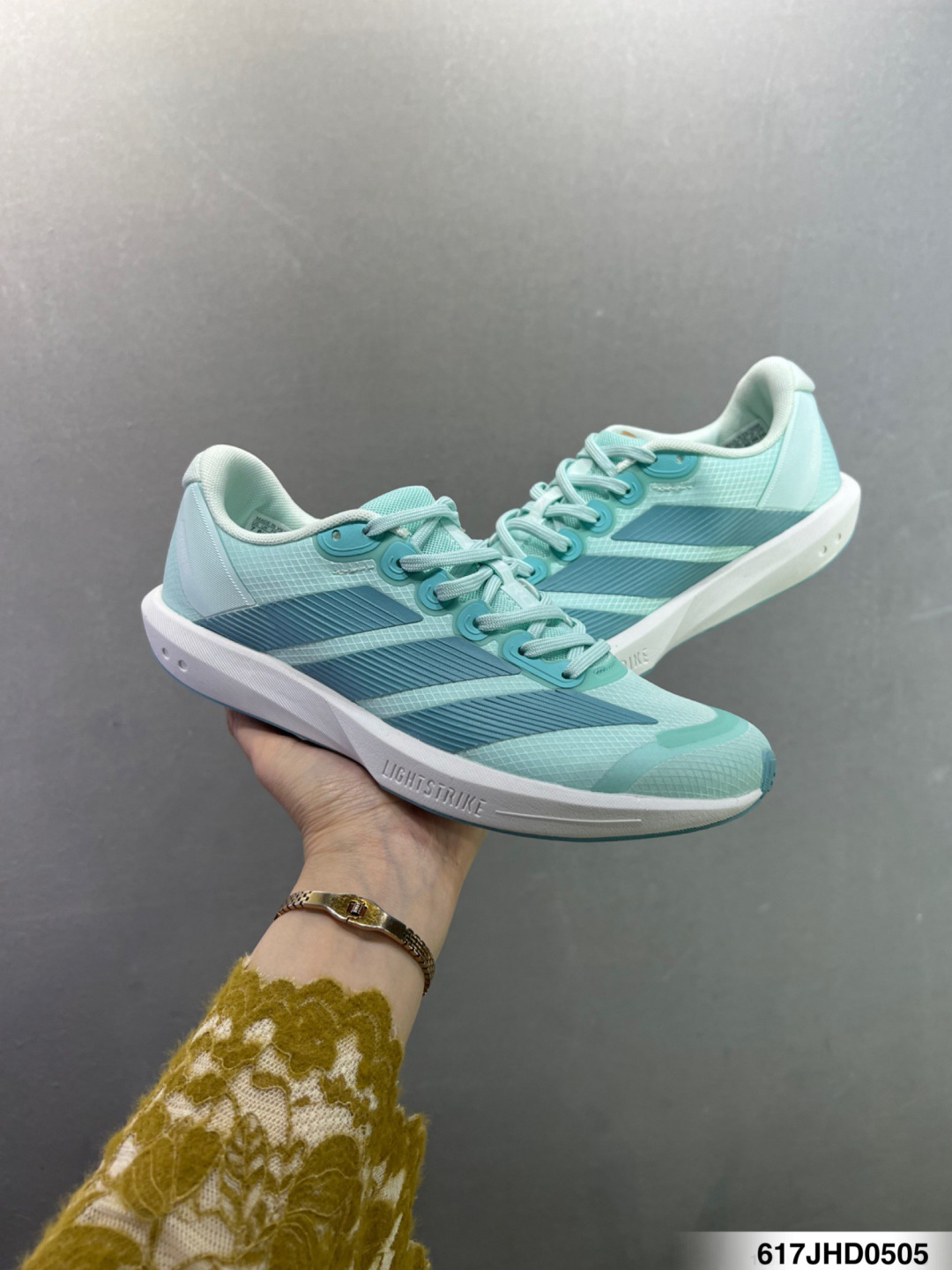 阿迪达斯女款老爹鞋 ADIZERO BK 轻便透气缓震竞速跑步运动鞋 JP6568-Top High Quatity Cheap Sneakers Fashion Clothing Clothes Bags handbags Shoes of all Brand wholesale With The best Quality And Beautiful Price from China Factory Chinese suppliers wholesaler seller 阿迪达斯女款老爹鞋 ADIZERO BK 轻便透气缓震竞速跑步运动鞋 JP6568