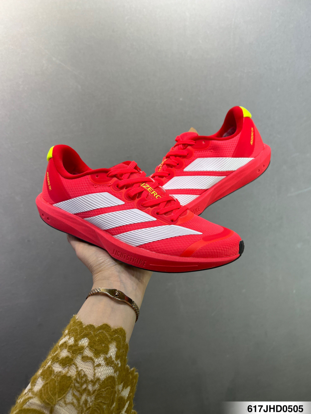 阿迪达斯女款老爹鞋 ADIZERO BK 轻便透气缓震竞速跑步运动鞋 JP6568-Top High Quatity Cheap Sneakers Fashion Clothing Clothes Bags handbags Shoes of all Brand wholesale With The best Quality And Beautiful Price from China Factory Chinese suppliers wholesaler seller 阿迪达斯女款老爹鞋 ADIZERO BK 轻便透气缓震竞速跑步运动鞋 JP6568