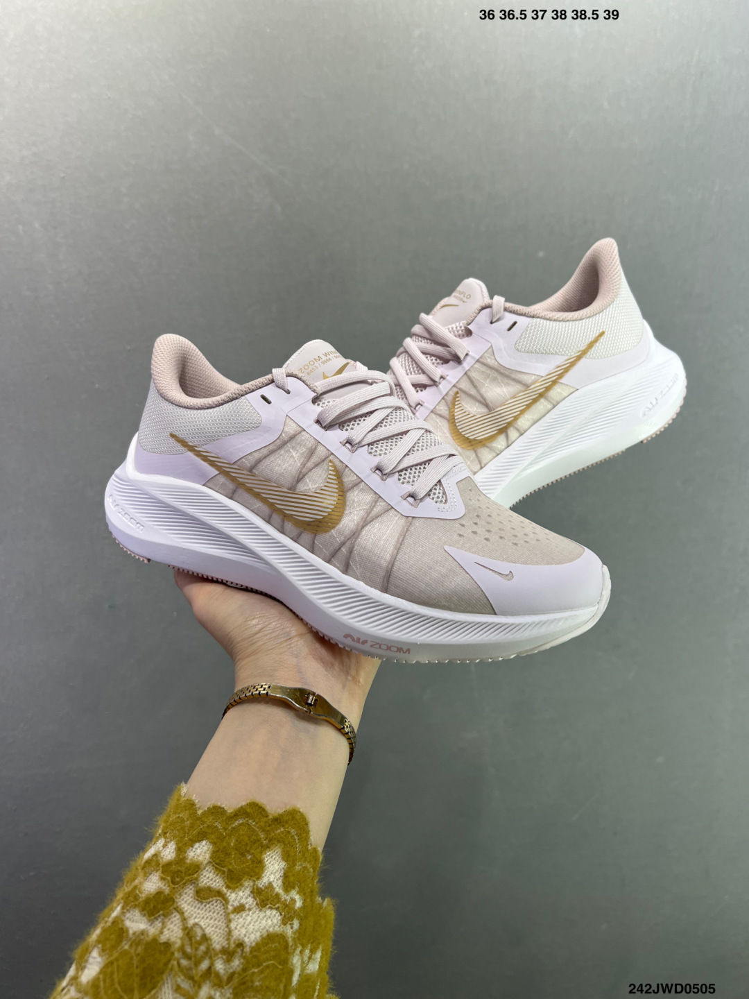 耐克Nike Zoom WINFLO 8代缓震大底飞线贾卡轻质透气休闲运动跑步鞋“登月温弗洛8代” CW3421