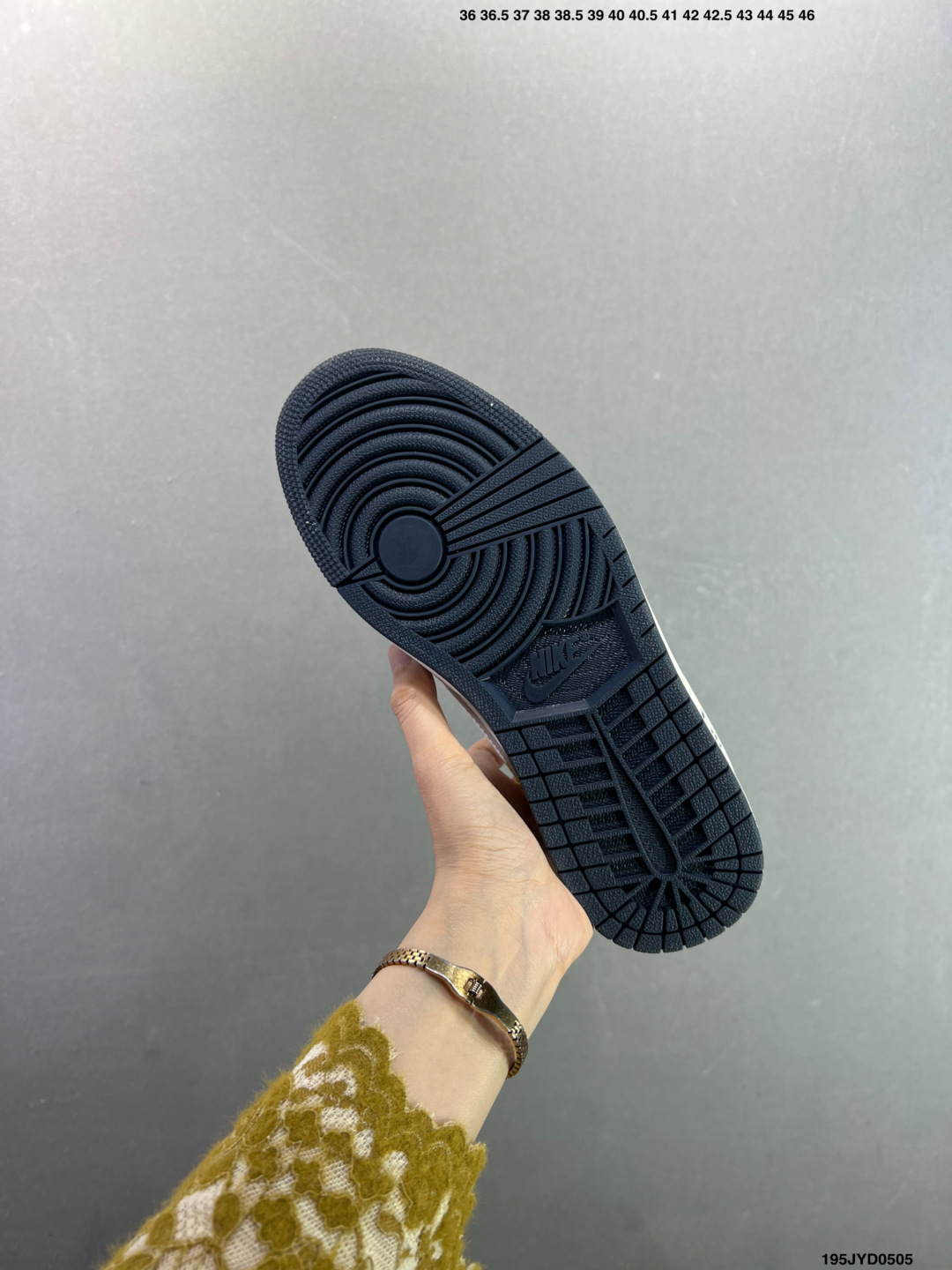 TS x Air Jordan AJ1 Low 倒钩低帮联名定制配色 CH6336-013-Top High Quatity Cheap Sneakers Fashion Clothing Clothes Bags handbags Shoes of all Brand wholesale With The best Quality And Beautiful Price from China Factory Chinese suppliers wholesaler seller TS x Air Jordan AJ1 Low 倒钩低帮联名定制配色 CH6336-013