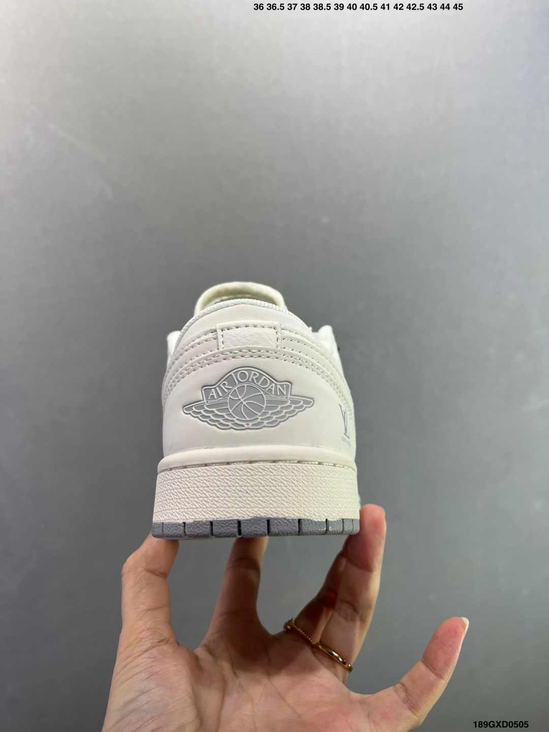 Nike Air Jordan 1 Low 定制配色 定制AJ联名-高端定制 低帮复古文化板鞋 QG1988-012-Top High Quatity Cheap Sneakers Fashion Clothing Clothes Bags handbags Shoes of all Brand wholesale With The best Quality And Beautiful Price from China Factory Chinese suppliers wholesaler seller Nike Air Jordan 1 Low 定制配色 定制AJ联名-高端定制 低帮复古文化板鞋 QG1988-012