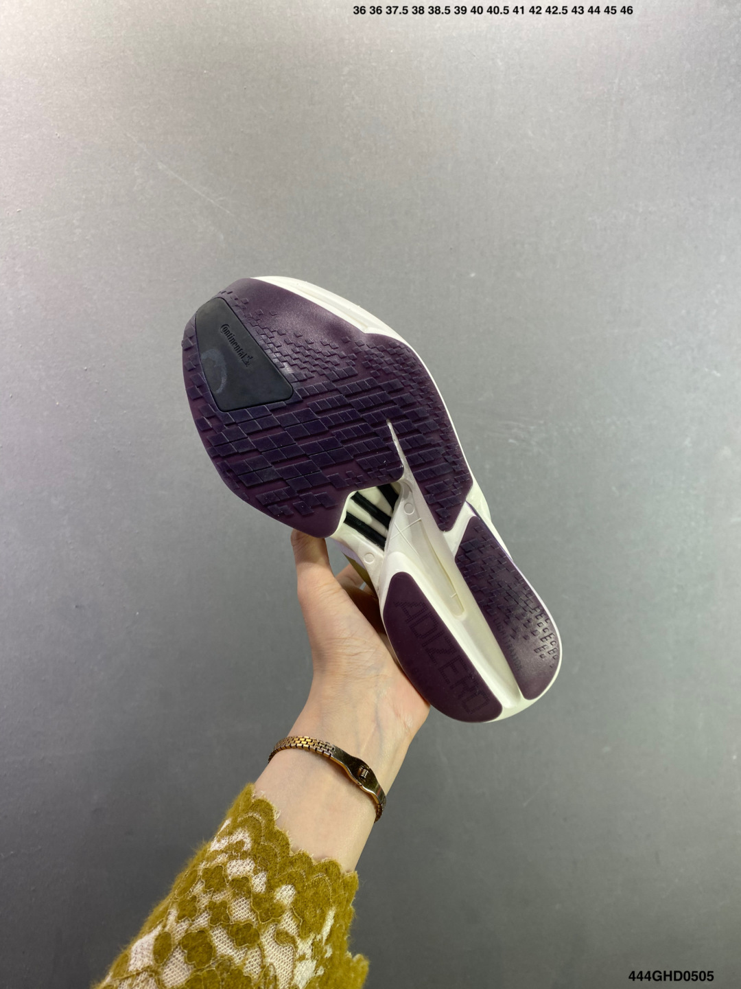 Adidas Adizero Adios PRO 4M 阿迪超轻透气缓震跑鞋 真碳版本 KH6359-Top High Quatity Cheap Sneakers Fashion Clothing Clothes Bags handbags Shoes of all Brand wholesale With The best Quality And Beautiful Price from China Factory Chinese suppliers wholesaler seller Adidas Adizero Adios PRO 4M 阿迪超轻透气缓震跑鞋 真碳版本 KH6359