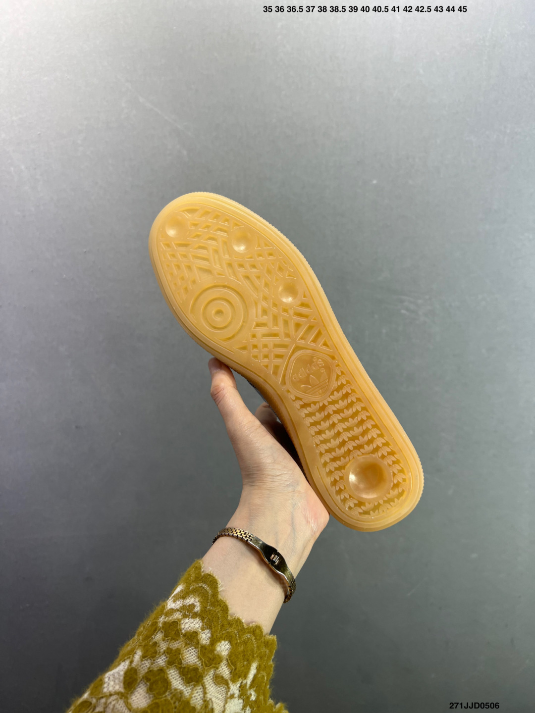 Ad Handball Spezial 复古单品 阿迪达斯经典款复古休闲板鞋 IE3698-Top High Quatity Cheap Sneakers Fashion Clothing Clothes Bags handbags Shoes of all Brand wholesale With The best Quality And Beautiful Price from China Factory Chinese suppliers wholesaler seller Ad Handball Spezial 复古单品 阿迪达斯经典款复古休闲板鞋 IE3698