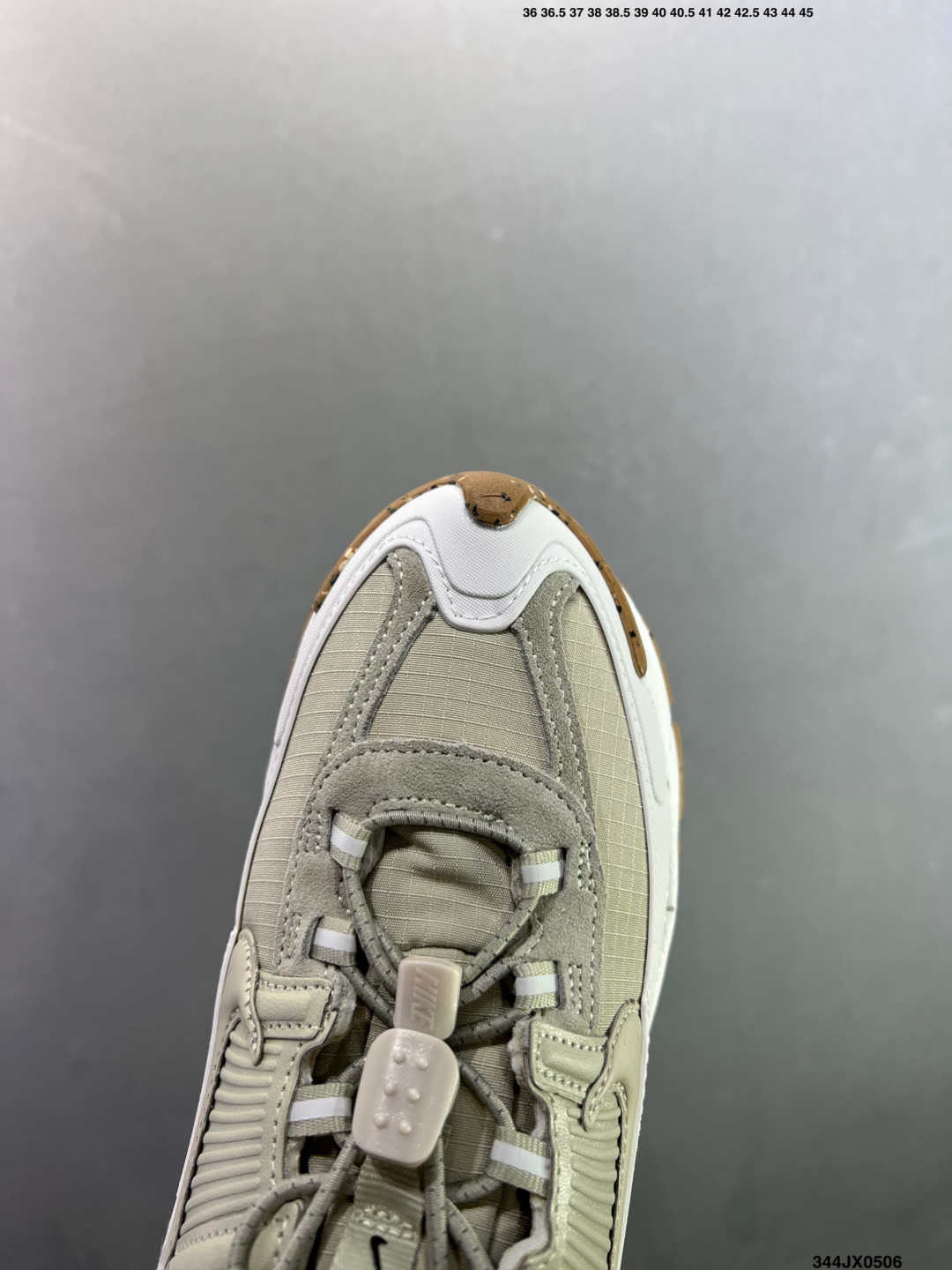 耐克Nike Zoom Vomero Roam 马拉松复古跑五代休闲运动慢跑鞋 FV2995-002-Top High Quatity Cheap Sneakers Fashion Clothing Clothes Bags handbags Shoes of all Brand wholesale With The best Quality And Beautiful Price from China Factory Chinese suppliers wholesaler seller 耐克Nike Zoom Vomero Roam 马拉松复古跑五代休闲运动慢跑鞋 FV2995-002