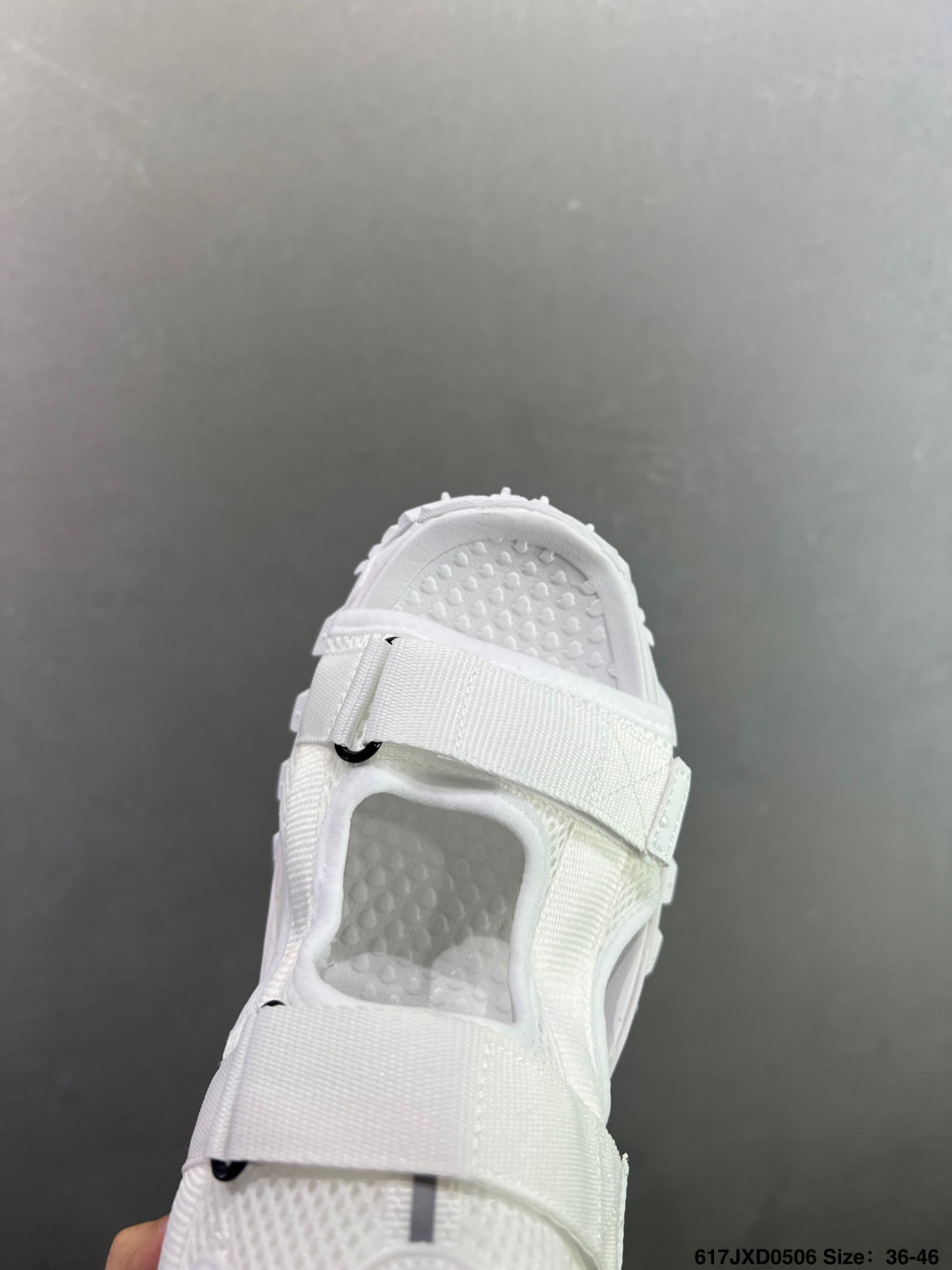 Moncler盟可睐 Trailgrip Vela 圆头魔术贴 沙滩凉鞋 I109B4L00070M380-Top High Quatity Cheap Sneakers Fashion Clothing Clothes Bags handbags Shoes of all Brand wholesale With The best Quality And Beautiful Price from China Factory Chinese suppliers wholesaler seller Moncler盟可睐 Trailgrip Vela 圆头魔术贴 沙滩凉鞋 I109B4L00070M380
