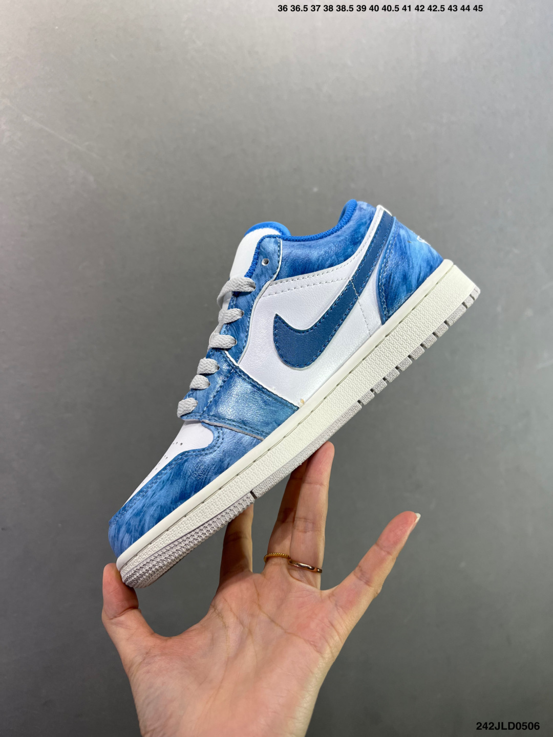 Nike Air Jordan 1 Retro Low 耐克 AJ1乔1低帮休闲板鞋 FN5214-141-Top High Quatity Cheap Sneakers Fashion Clothing Clothes Bags handbags Shoes of all Brand wholesale With The best Quality And Beautiful Price from China Factory Chinese suppliers wholesaler seller Nike Air Jordan 1 Retro Low 耐克 AJ1乔1低帮休闲板鞋 FN5214-141