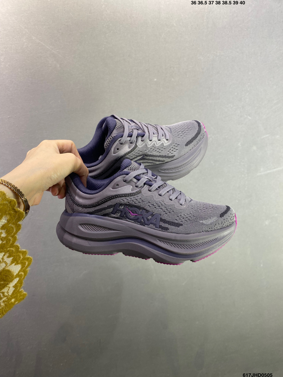 HOKA ONE ONE Bondi 9 机能缓震跑鞋 1162011/DNP-Top High Quatity Cheap Sneakers Fashion Clothing Clothes Bags handbags Shoes of all Brand wholesale With The best Quality And Beautiful Price from China Factory Chinese suppliers wholesaler seller HOKA ONE ONE Bondi 9 机能缓震跑鞋 1162011/DNP