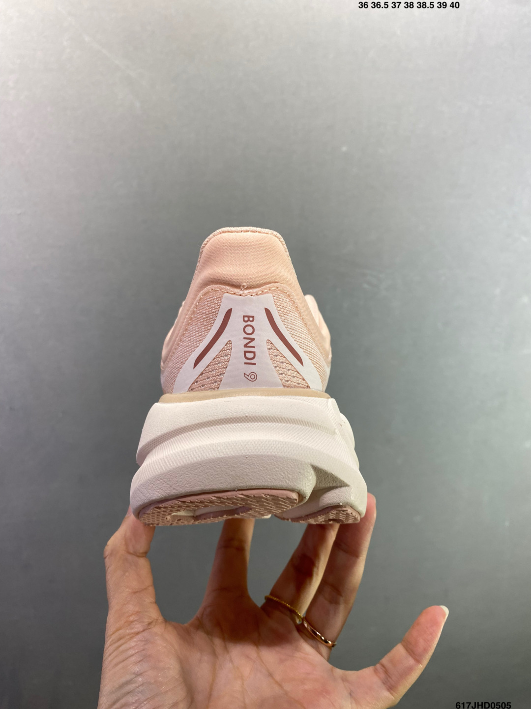 HOKA ONE ONE Bondi 9 机能缓震跑鞋 1162011/DNP-Top High Quatity Cheap Sneakers Fashion Clothing Clothes Bags handbags Shoes of all Brand wholesale With The best Quality And Beautiful Price from China Factory Chinese suppliers wholesaler seller HOKA ONE ONE Bondi 9 机能缓震跑鞋 1162011/DNP